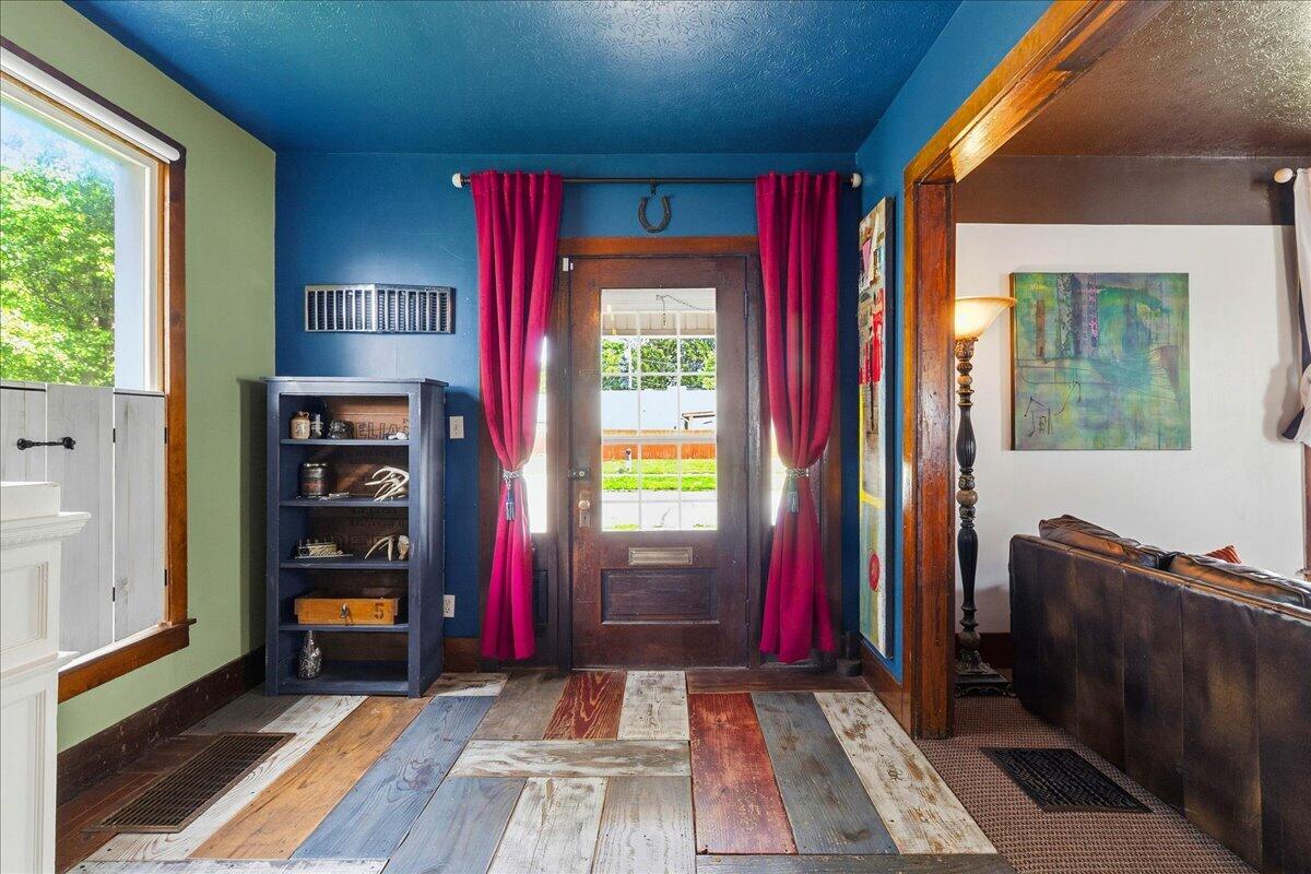 213 Court Street, Urbana, Ohio 43078