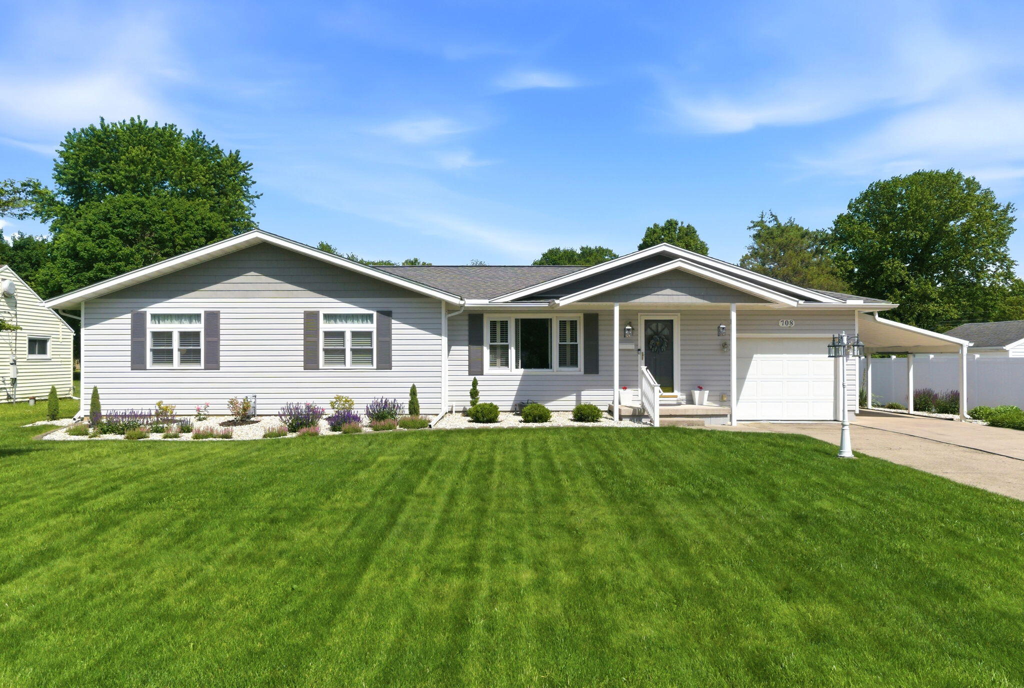 708 Lawnview Avenue, Springfield, Ohio 45505