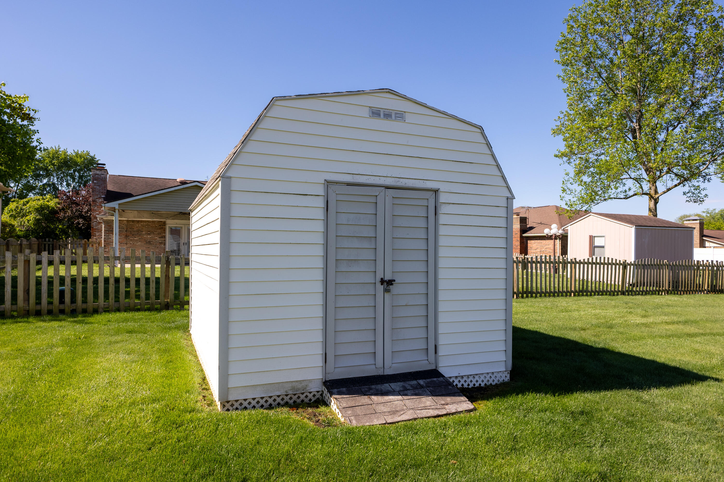 4208 Pleasanton Road, Englewood, Ohio 45322