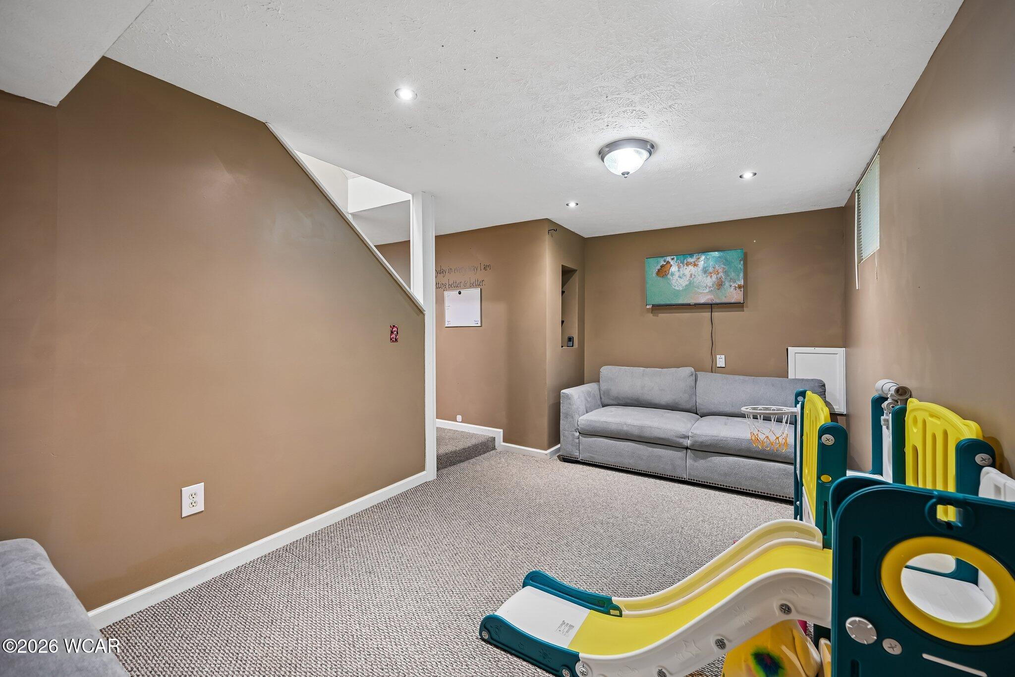 1742 Damos Way, Marysville, Ohio
