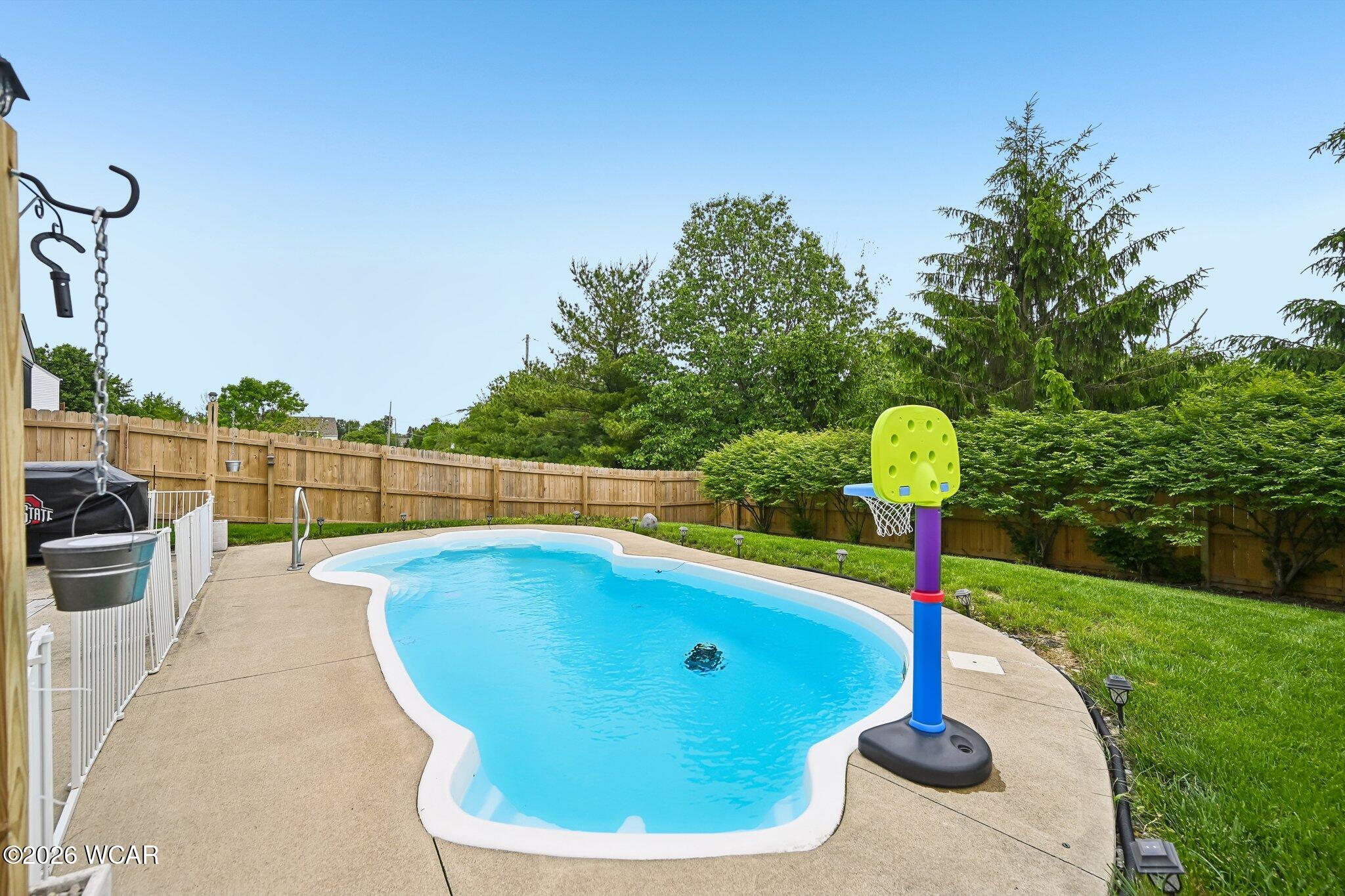 1742 Damos Way, Marysville, Ohio