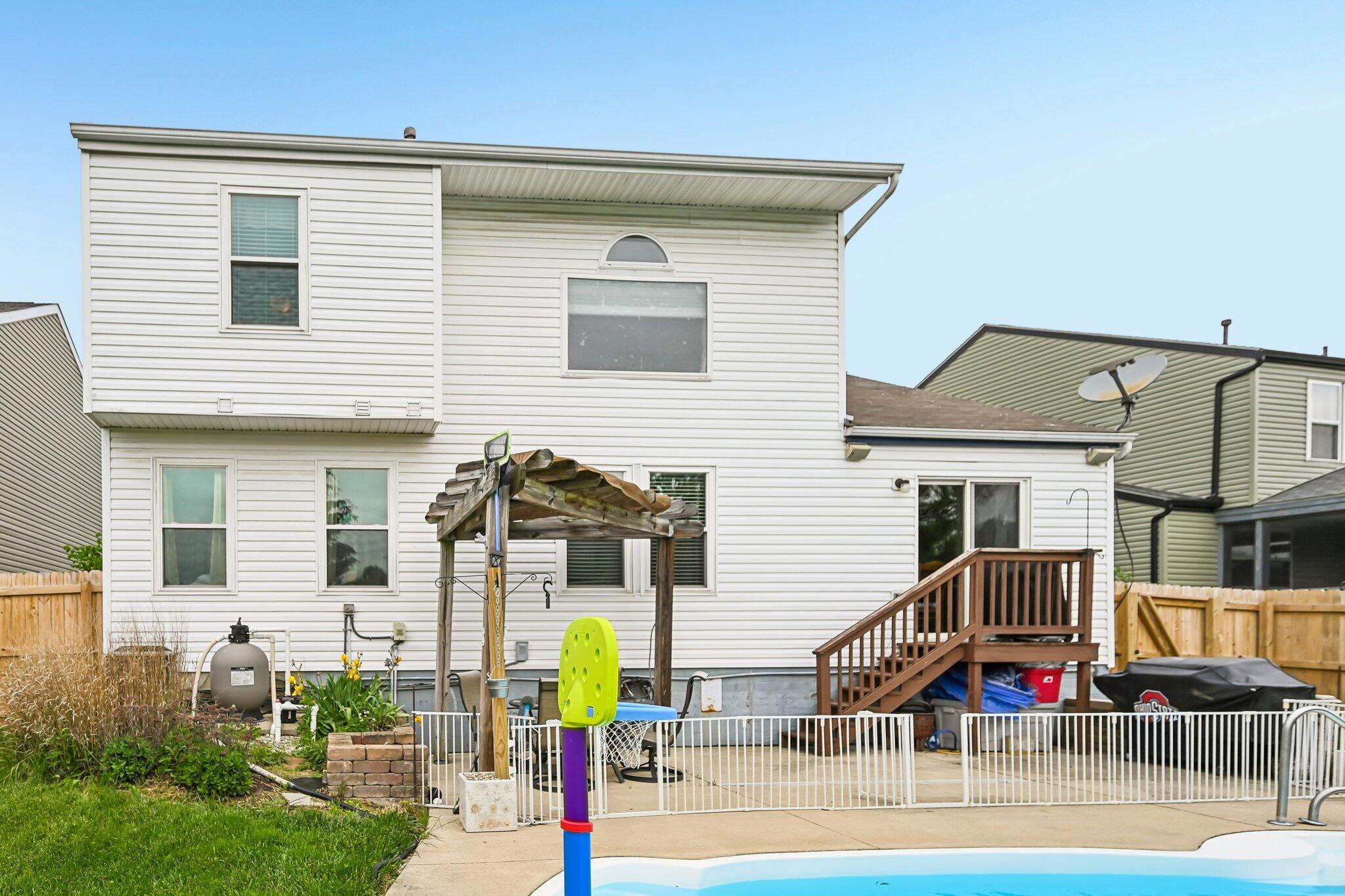 1742 Damos Way, Marysville, Ohio 43040