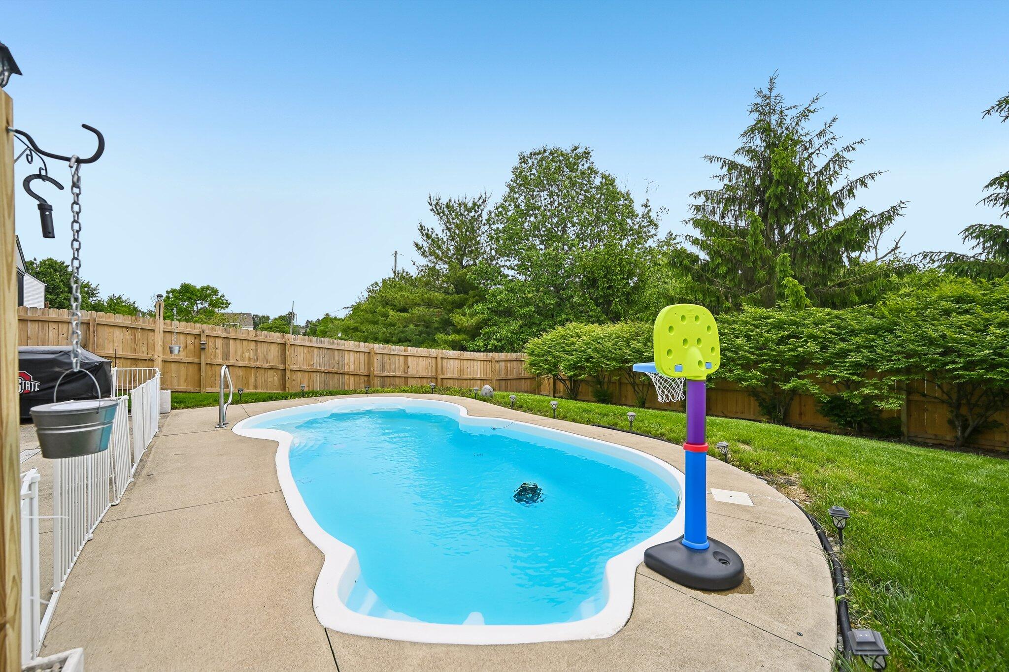 1742 Damos Way, Marysville, Ohio 43040