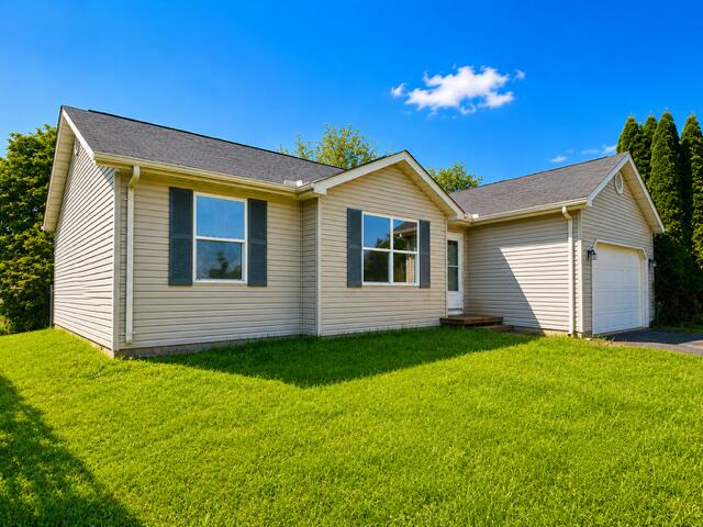 512 Section Line Drive, South Charleston, Ohio 45368