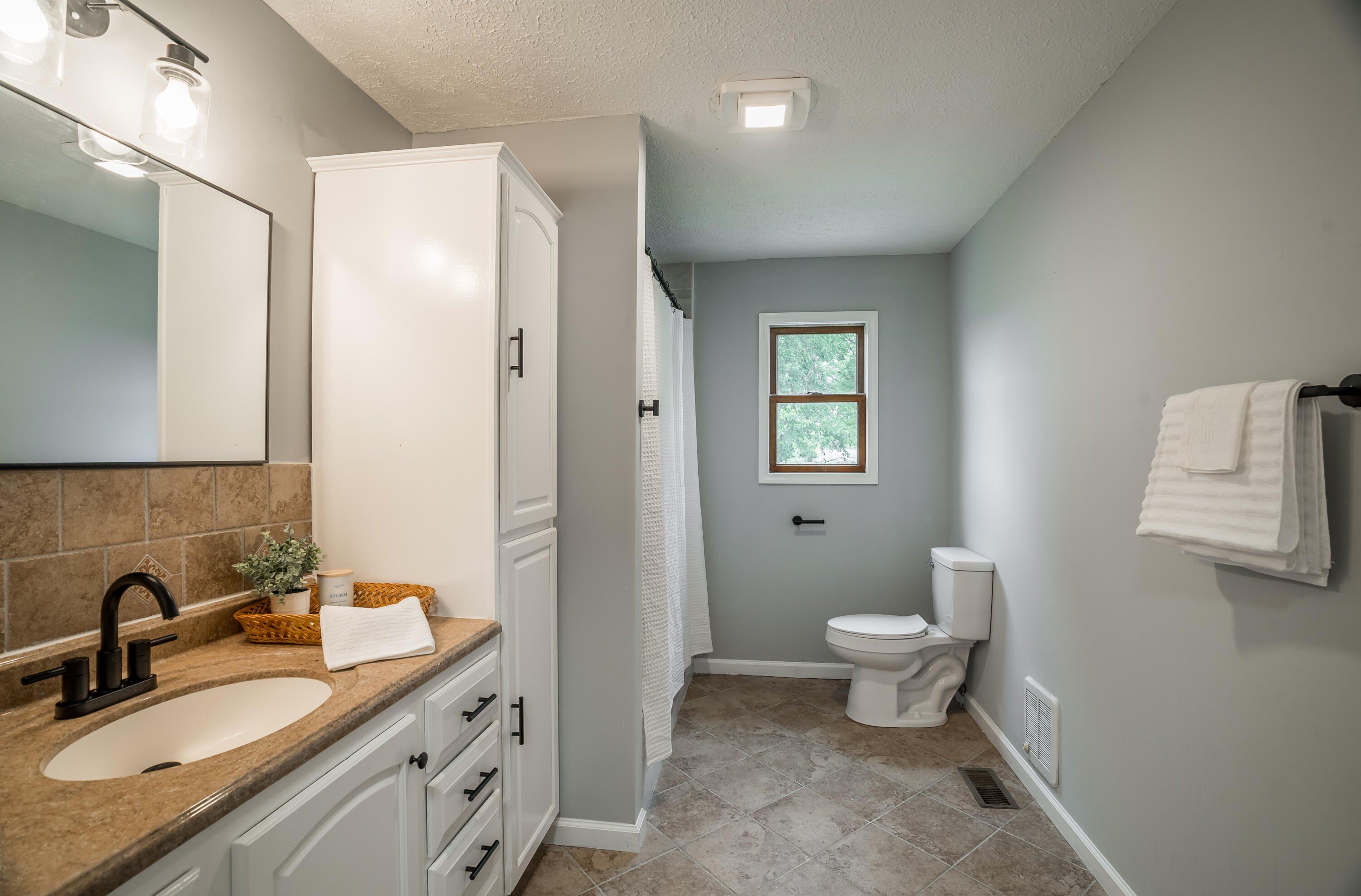 1525 Peterson Road, Piqua, Ohio 45356