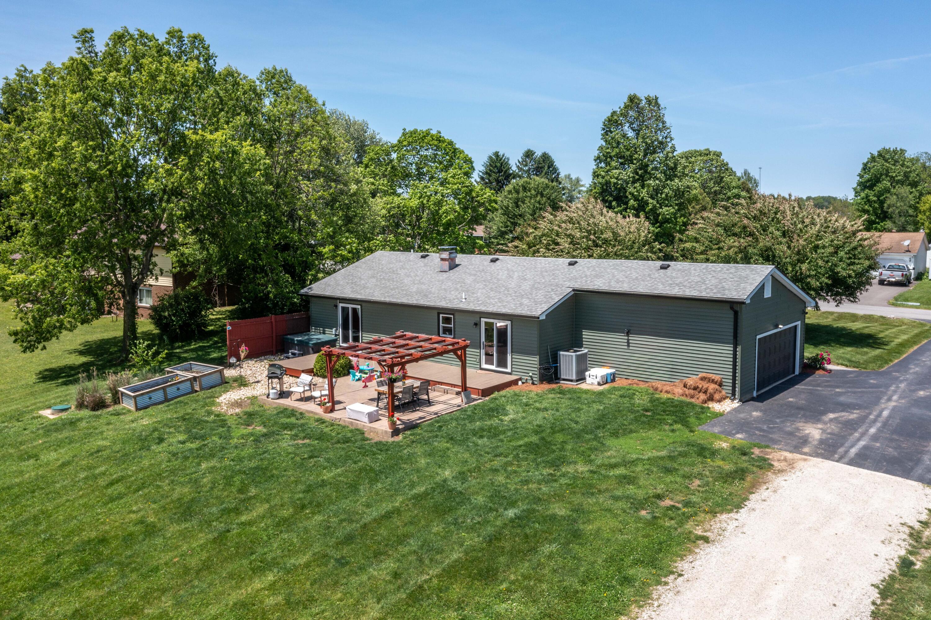 7419 Grayson Drive, Springfield, Ohio 45502