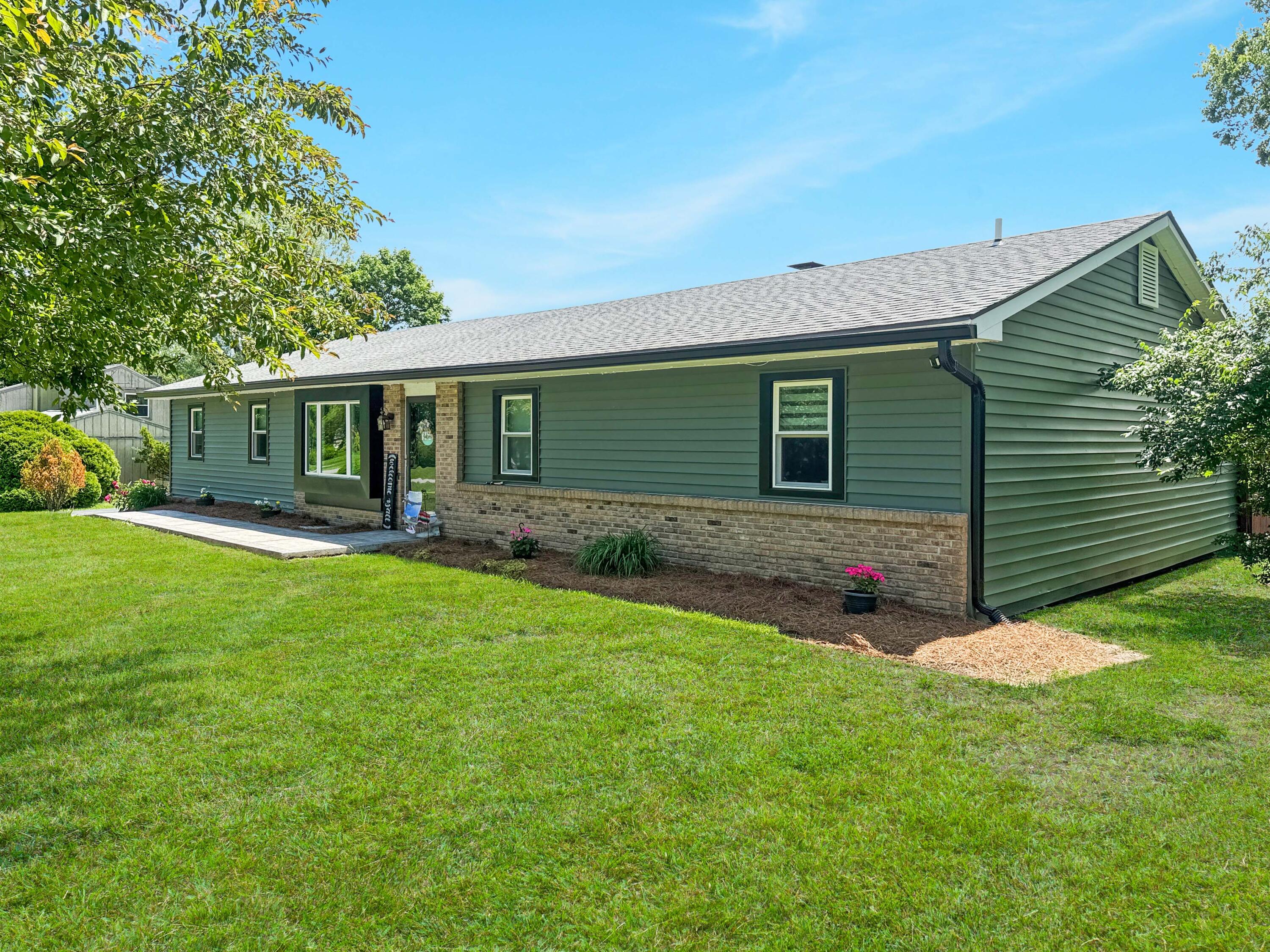 7419 Grayson Drive, Springfield, Ohio 45502