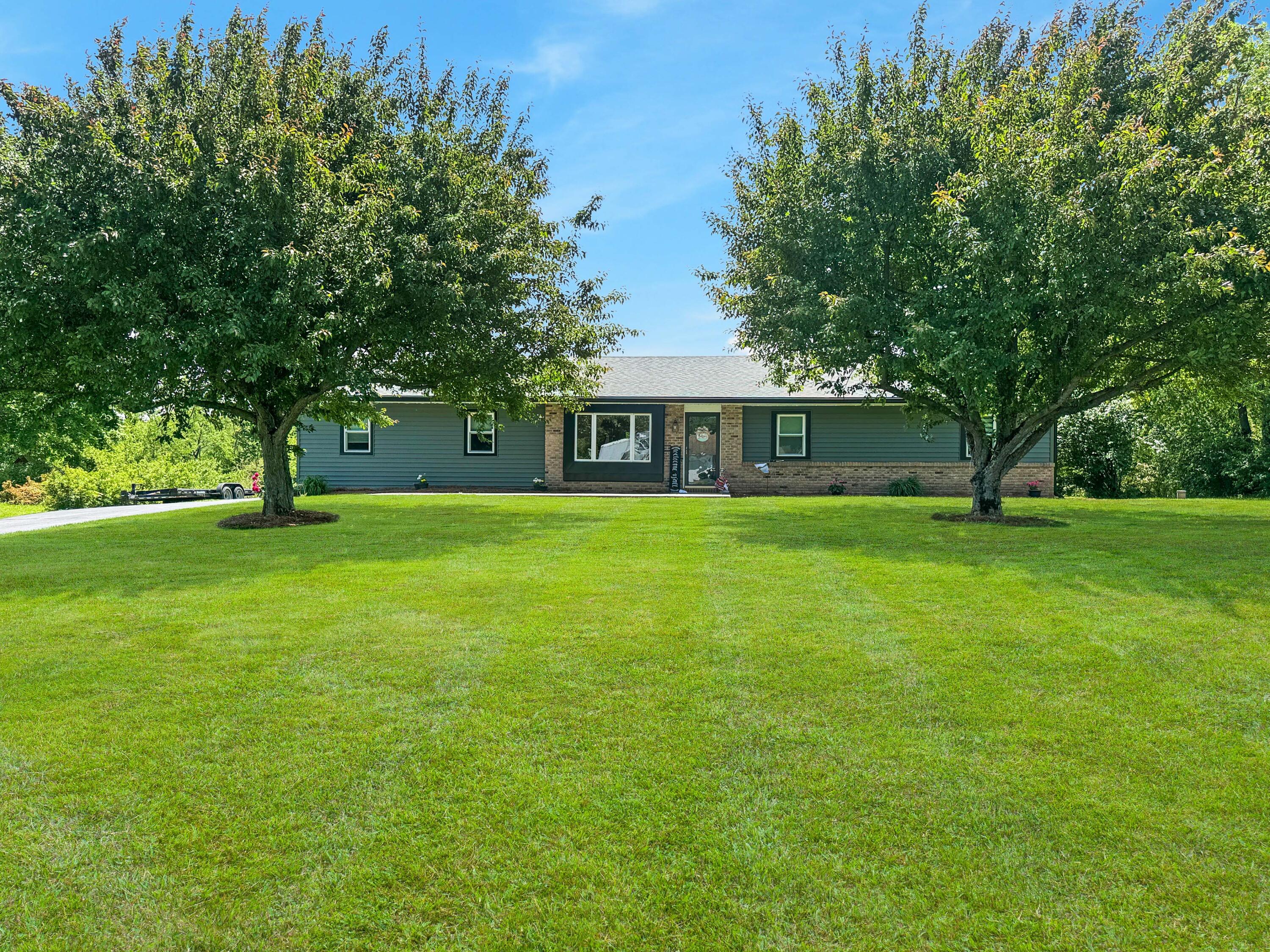 7419 Grayson Drive, Springfield, Ohio 45502