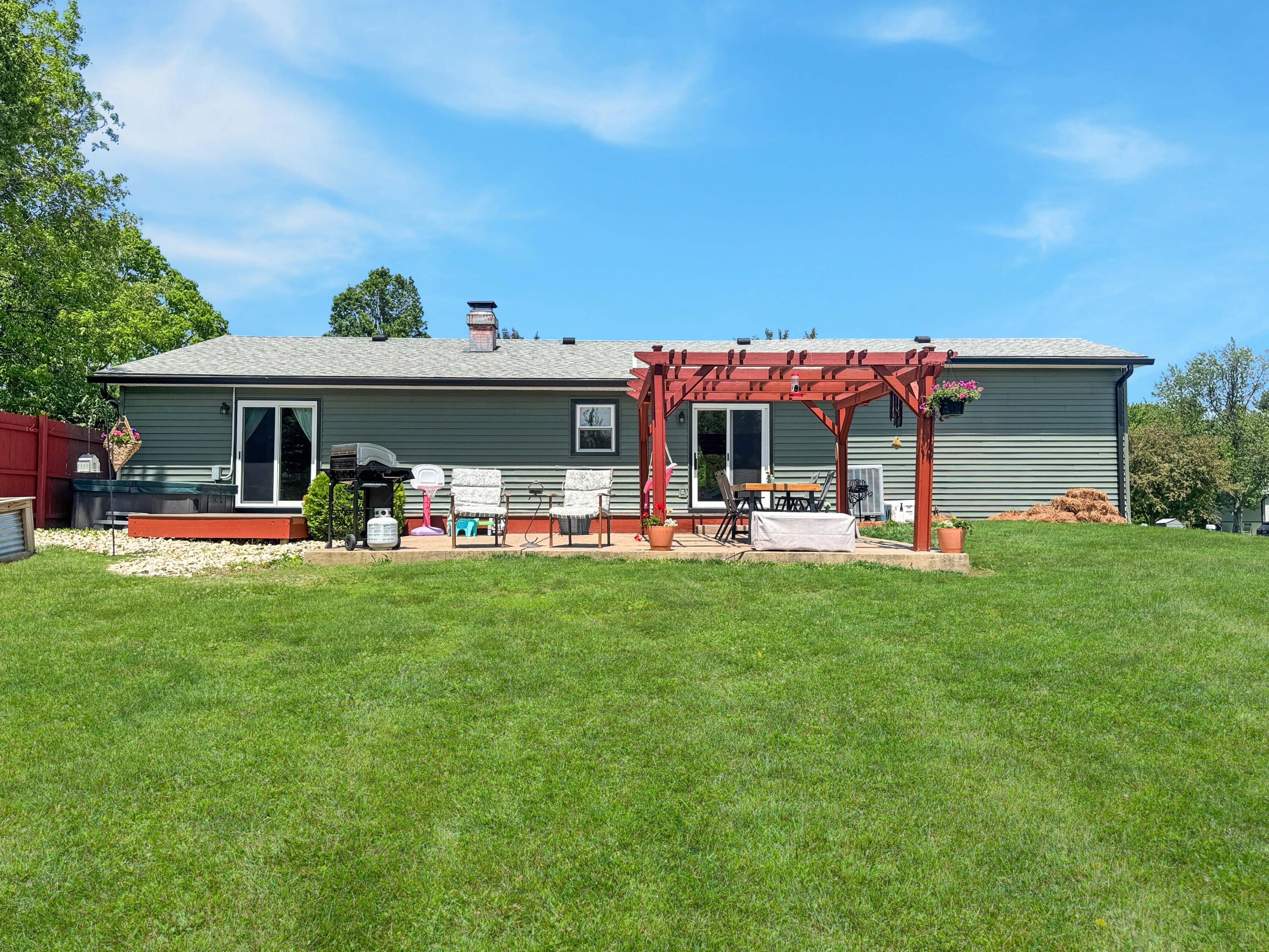7419 Grayson Drive, Springfield, Ohio 45502