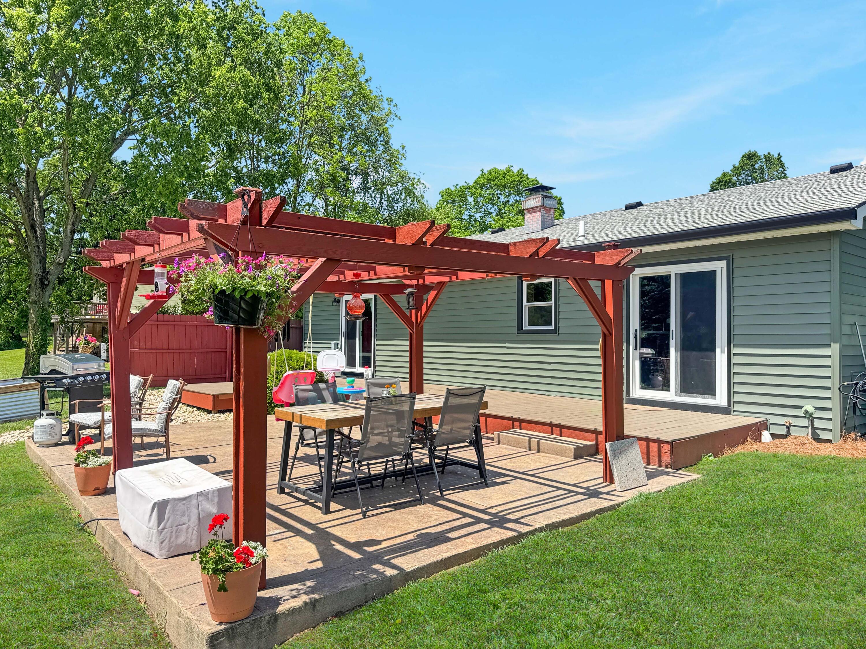 7419 Grayson Drive, Springfield, Ohio 45502