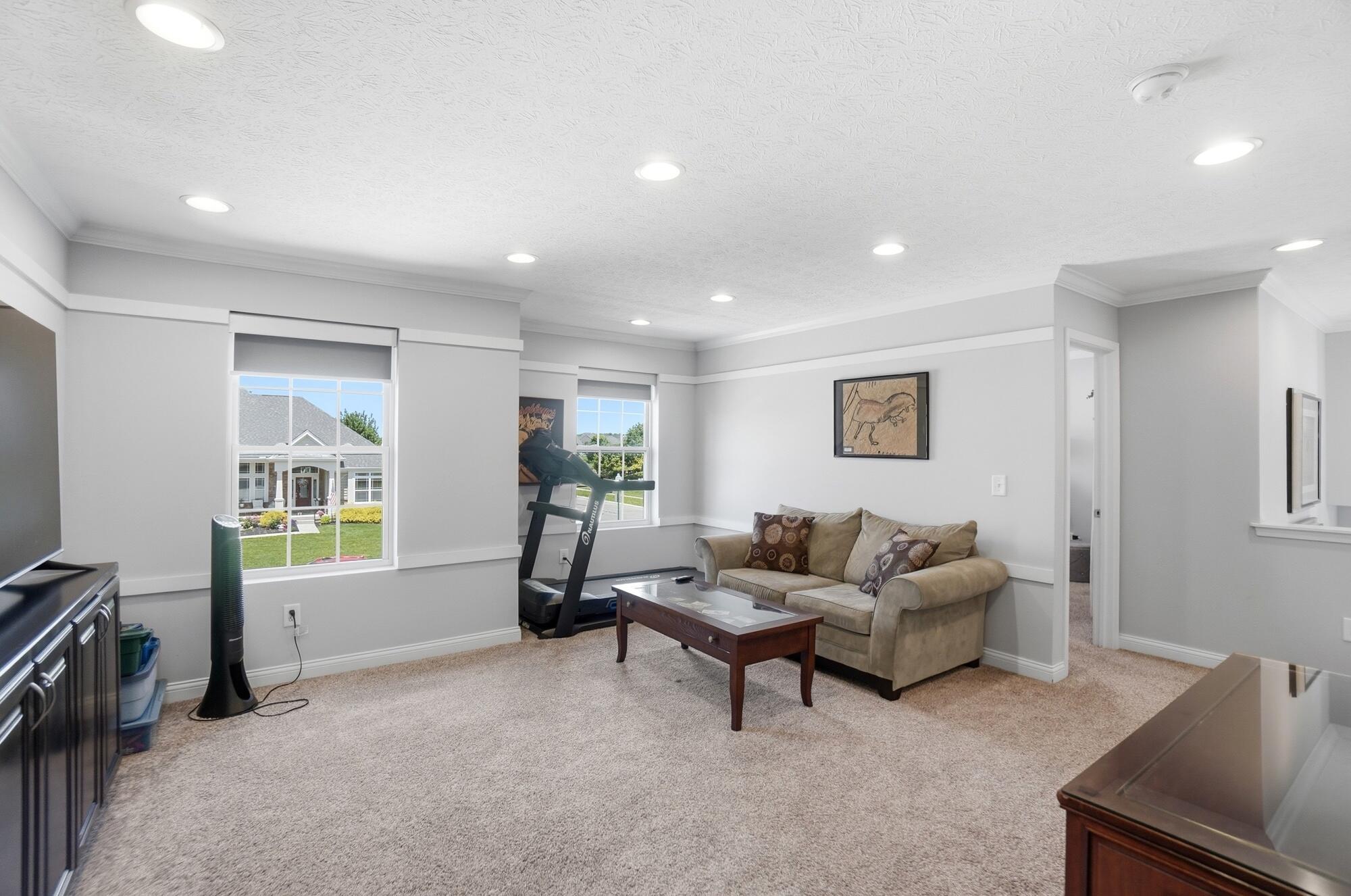 2604 Sunset Maple Drive, Tipp City, Ohio 45371
