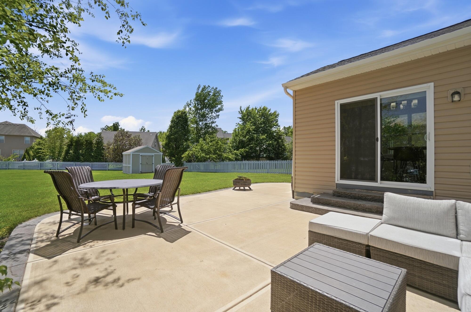 2604 Sunset Maple Drive, Tipp City, Ohio 45371