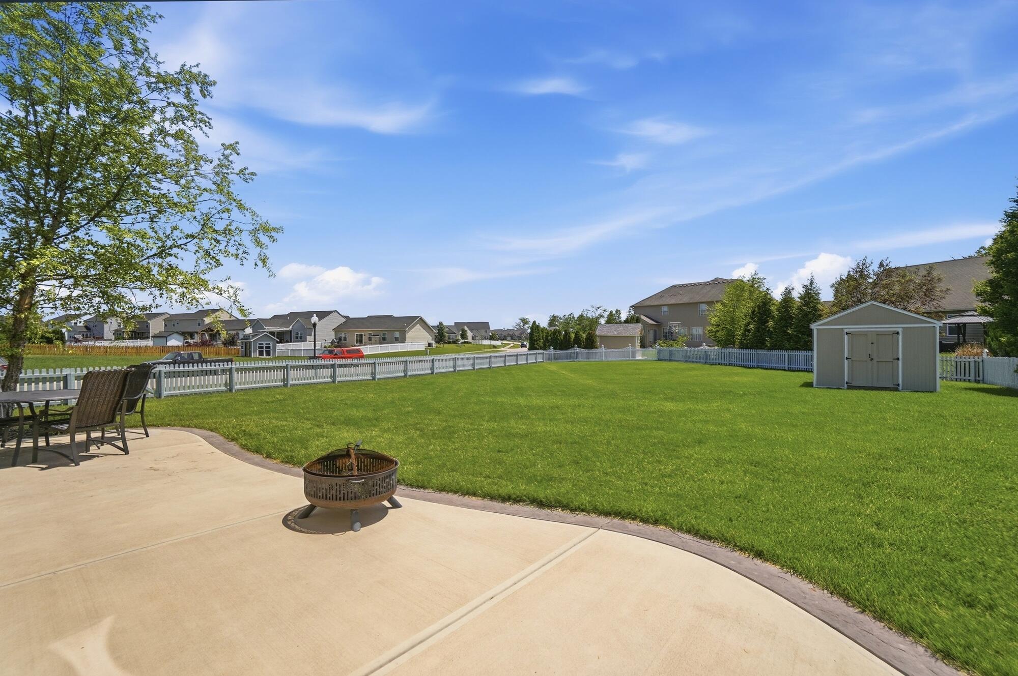 2604 Sunset Maple Drive, Tipp City, Ohio 45371