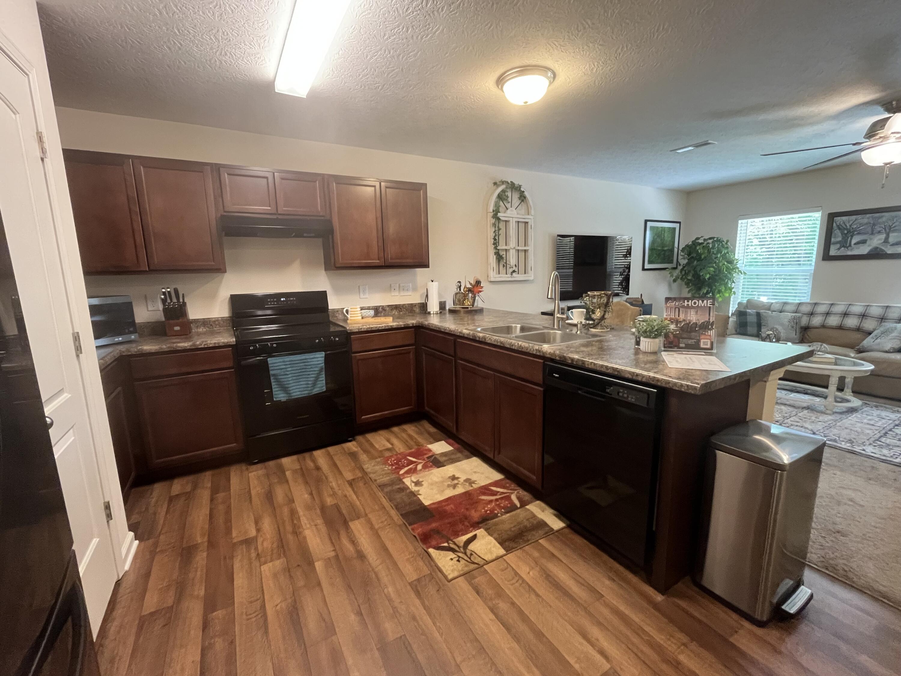 219 Riesling Drive, Englewood, Ohio 45322
