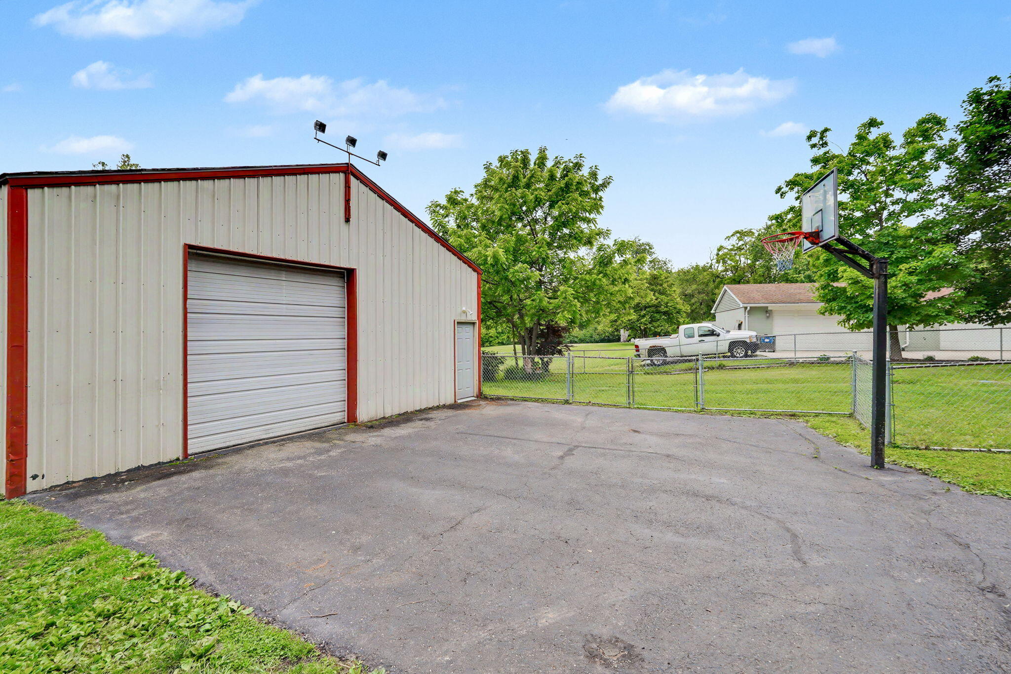 115 Possum Road, Springfield, Ohio 45506