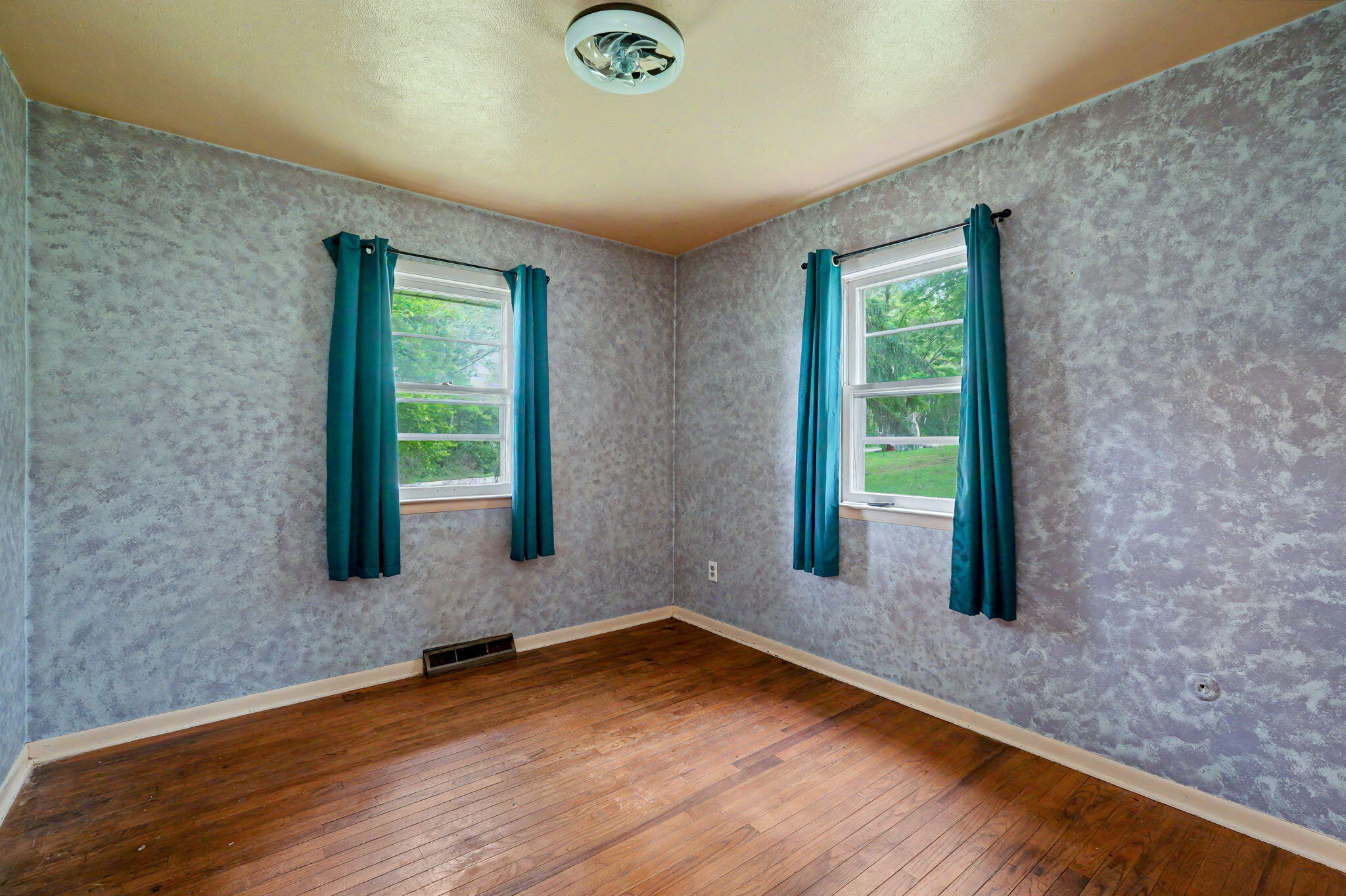 2591 Old Springfield Road, Springfield, Ohio 45502