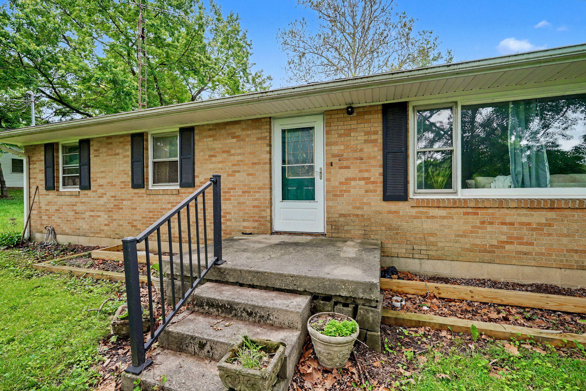 2591 Old Springfield Road, Springfield, Ohio 45502