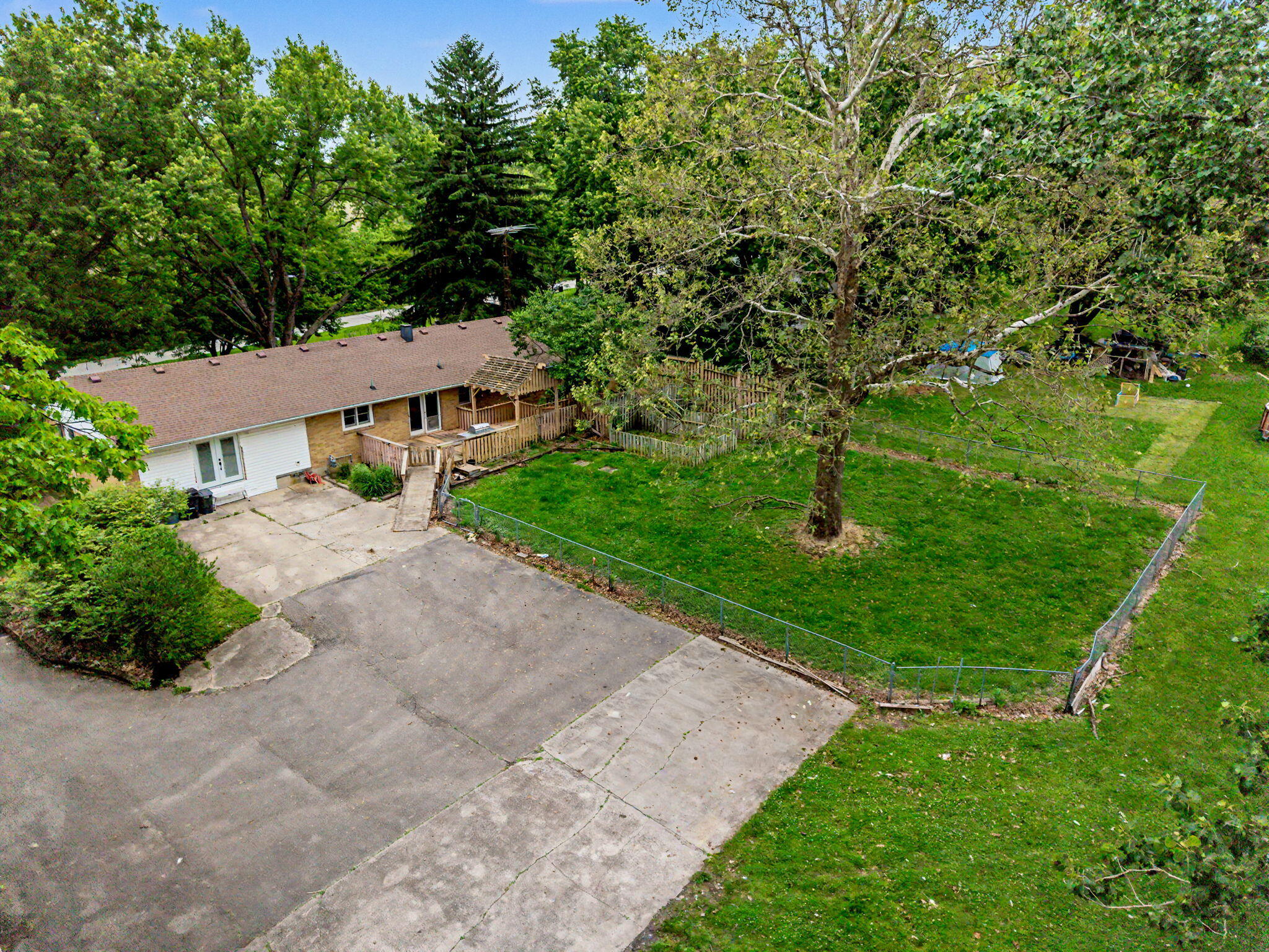 2591 Old Springfield Road, Springfield, Ohio 45502