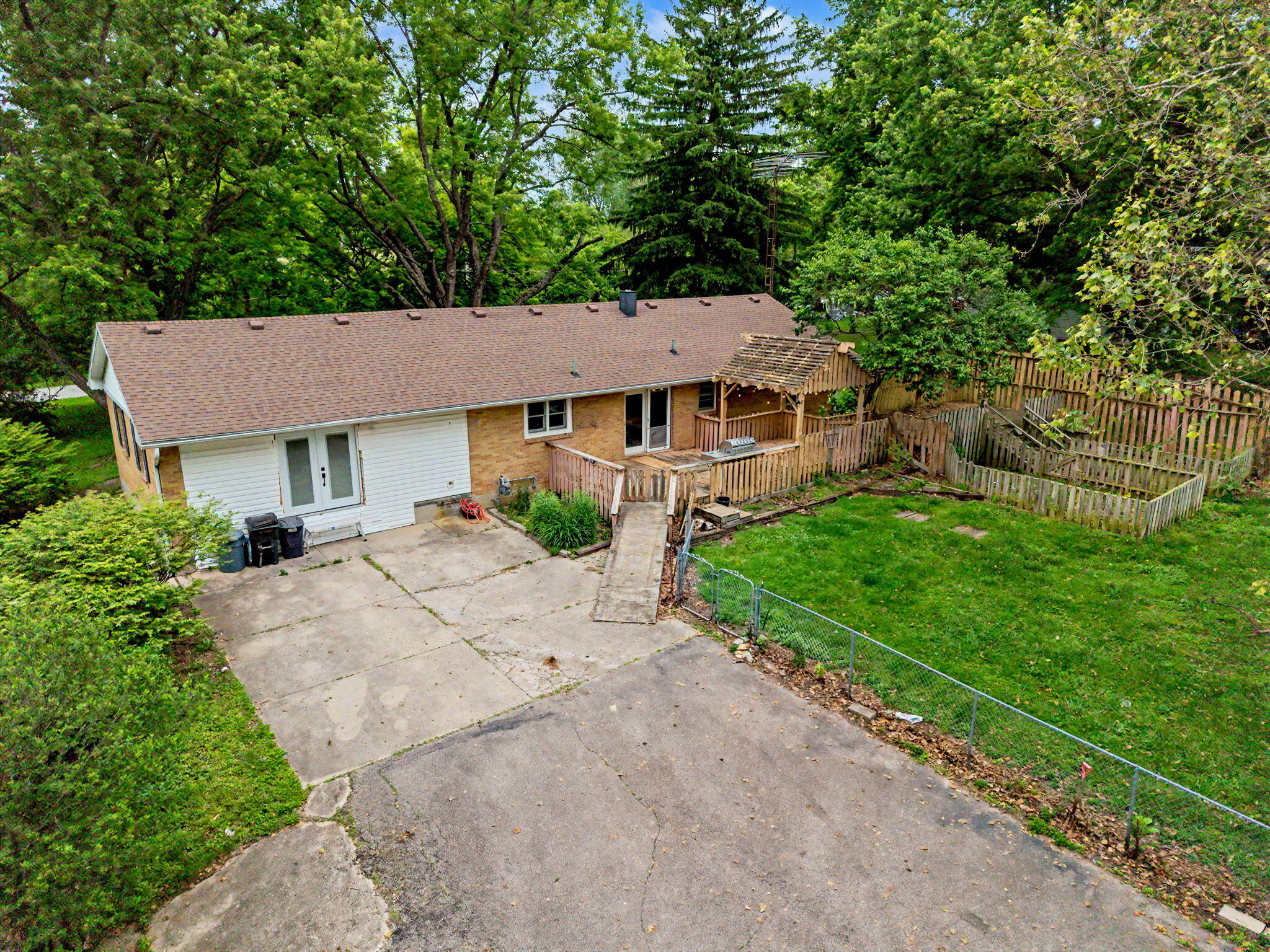 2591 Old Springfield Road, Springfield, Ohio 45502