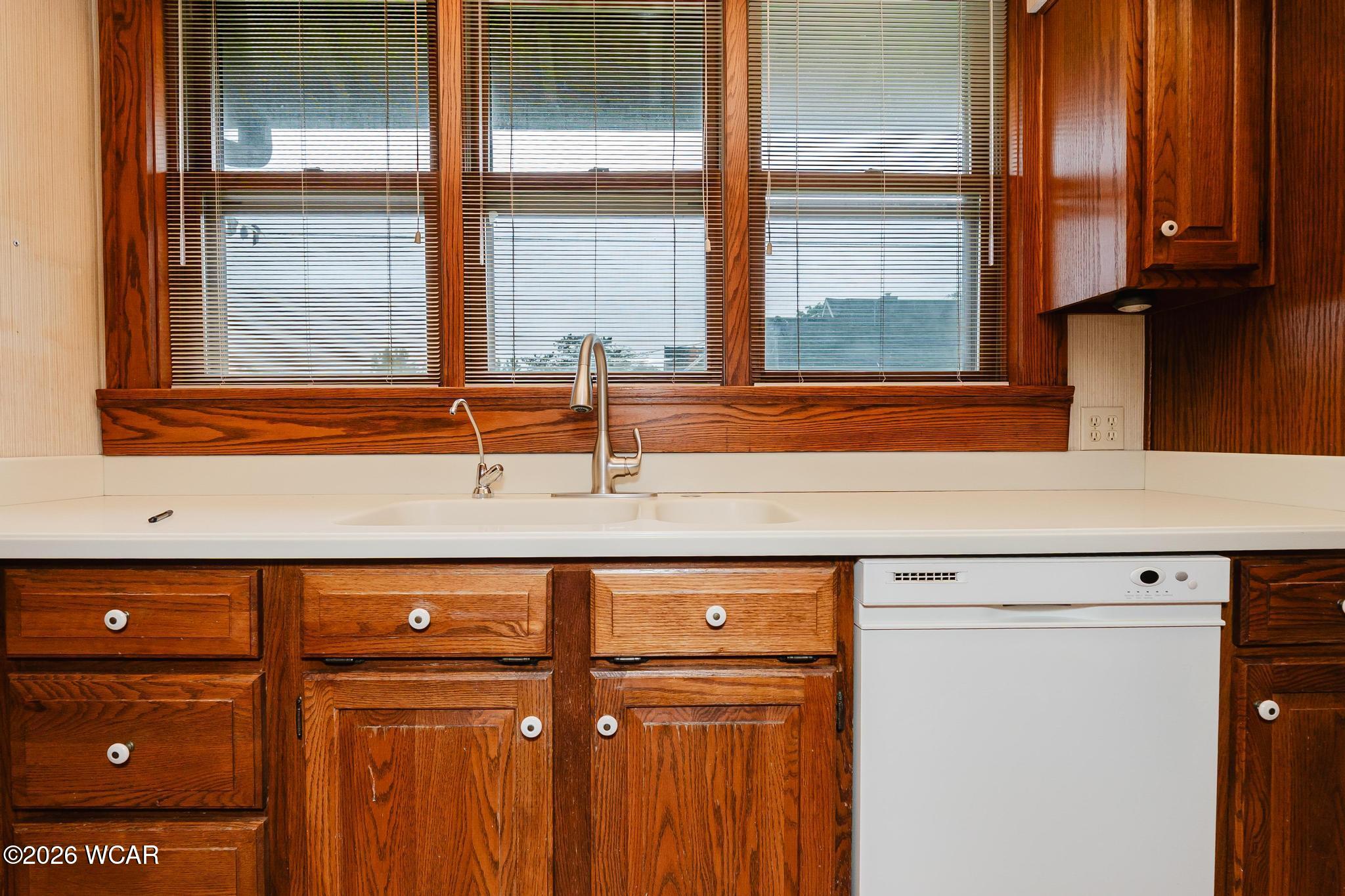 251 Lawn Avenue, Bluffton, Ohio
