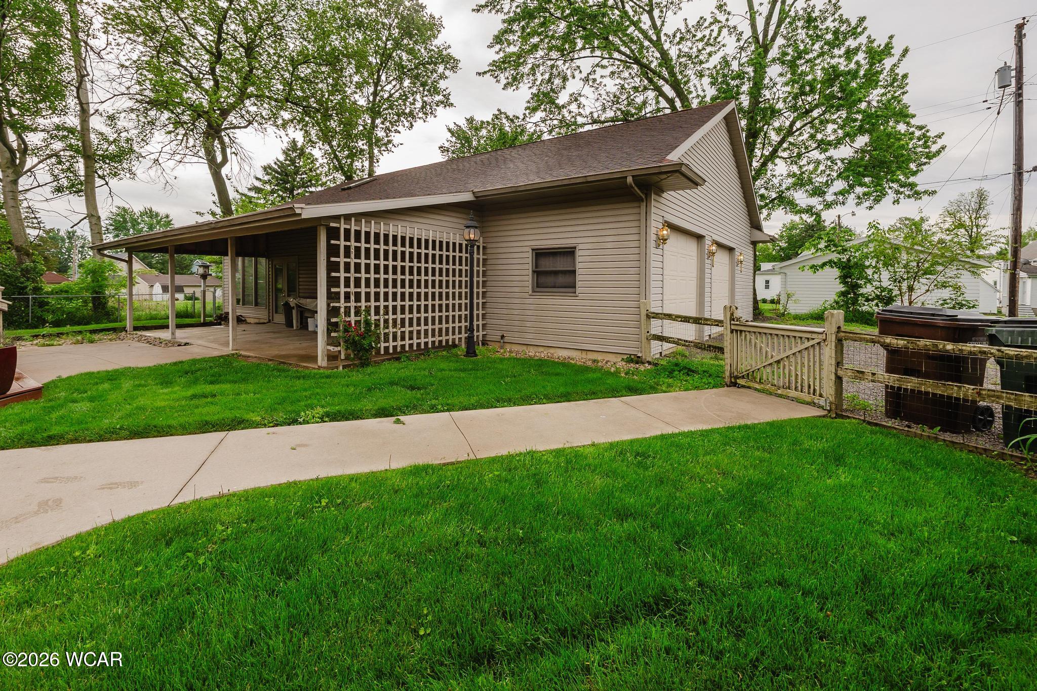 251 Lawn Avenue, Bluffton, Ohio