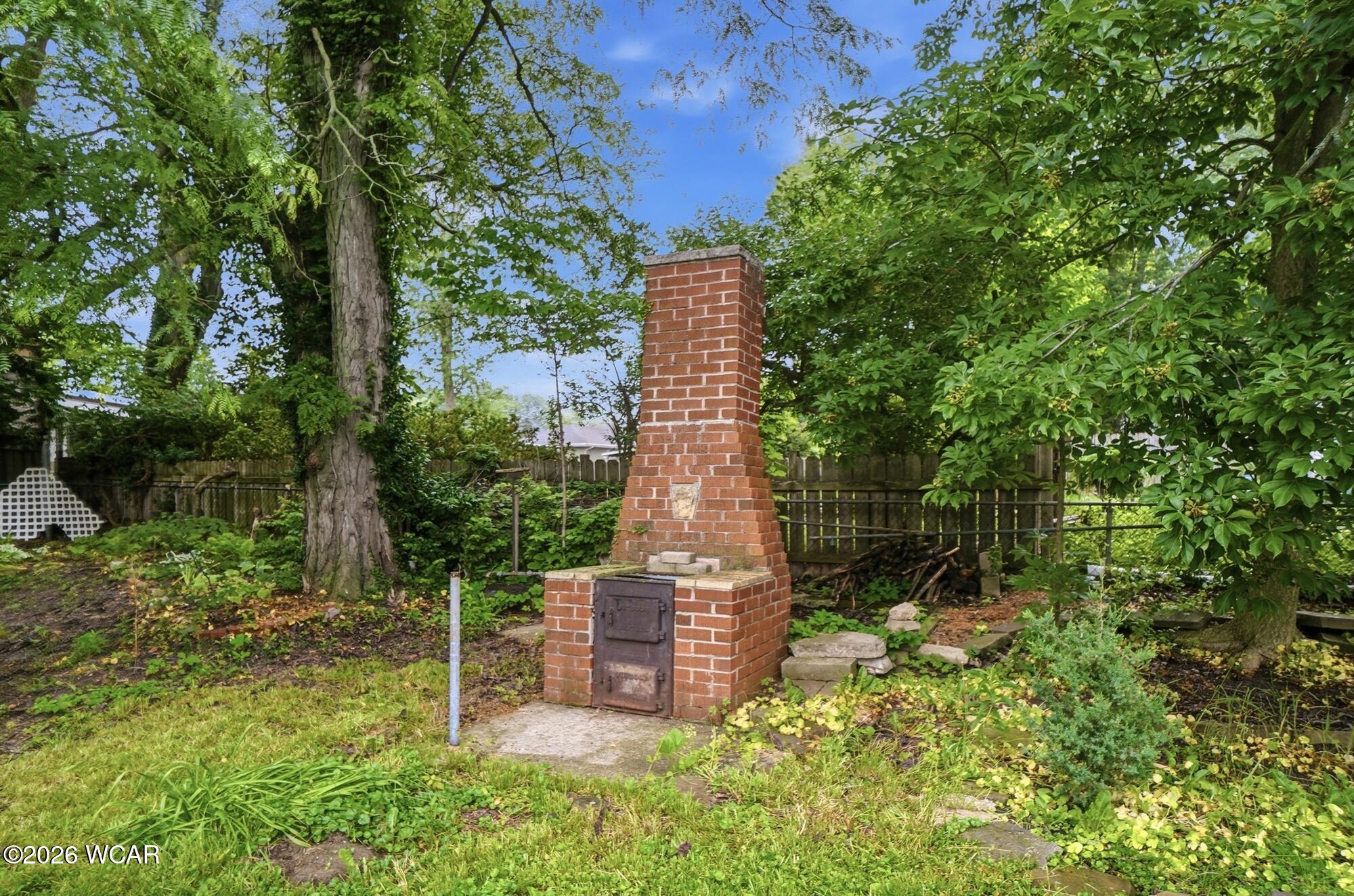 445 Glenwood Avenue, Lima, Ohio