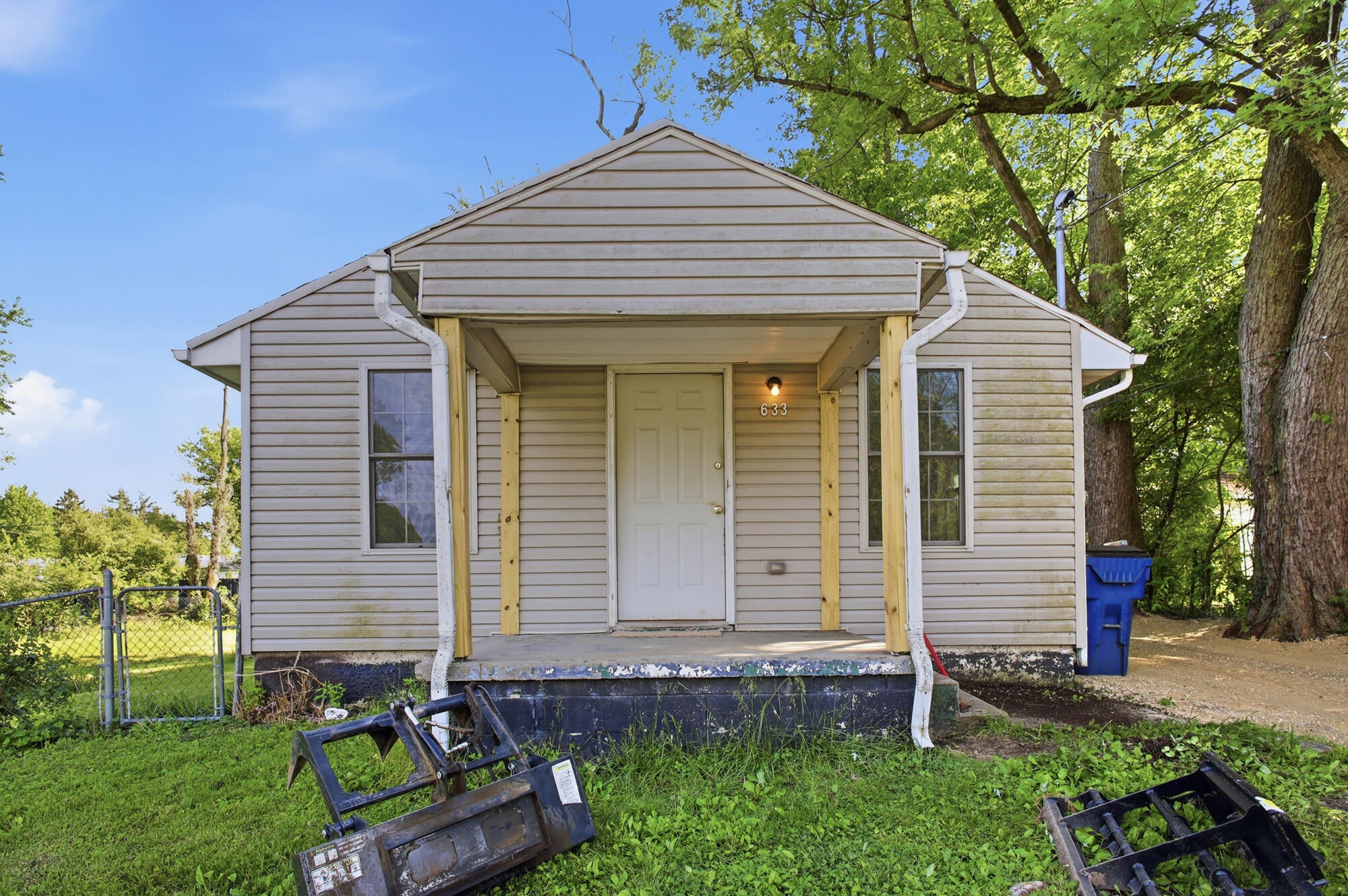 633 Neosha Avenue, Springfield, Ohio 45505