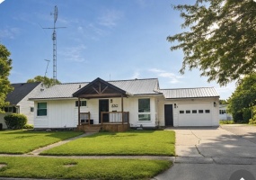 830 Hemlock Street, Celina, Ohio 45822, 3 Bedrooms Bedrooms, ,1 BathroomBathrooms,Residential,For Sale,Hemlock,1045908