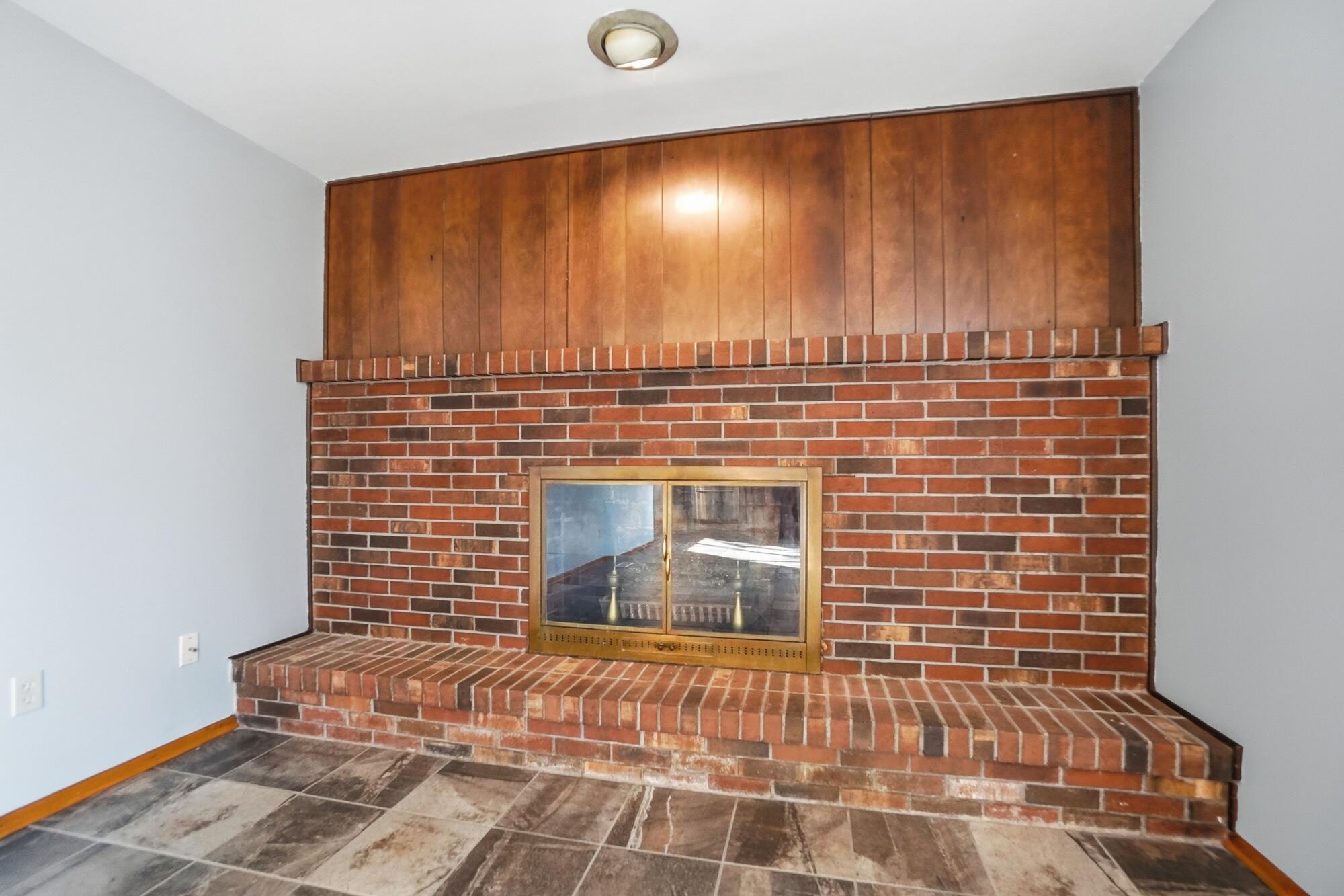 1044 Woodland Drive, Lima, Ohio 45805