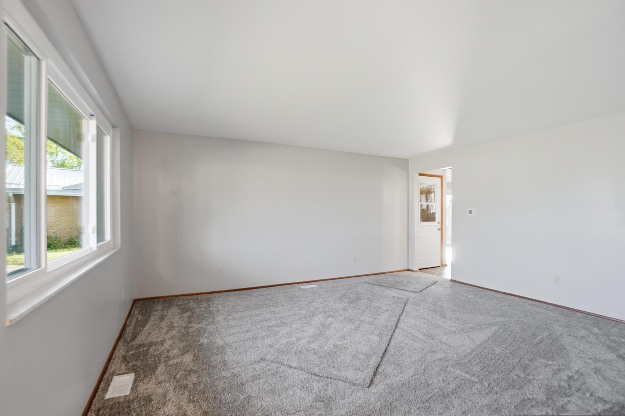 1044 Woodland Drive, Lima, Ohio 45805