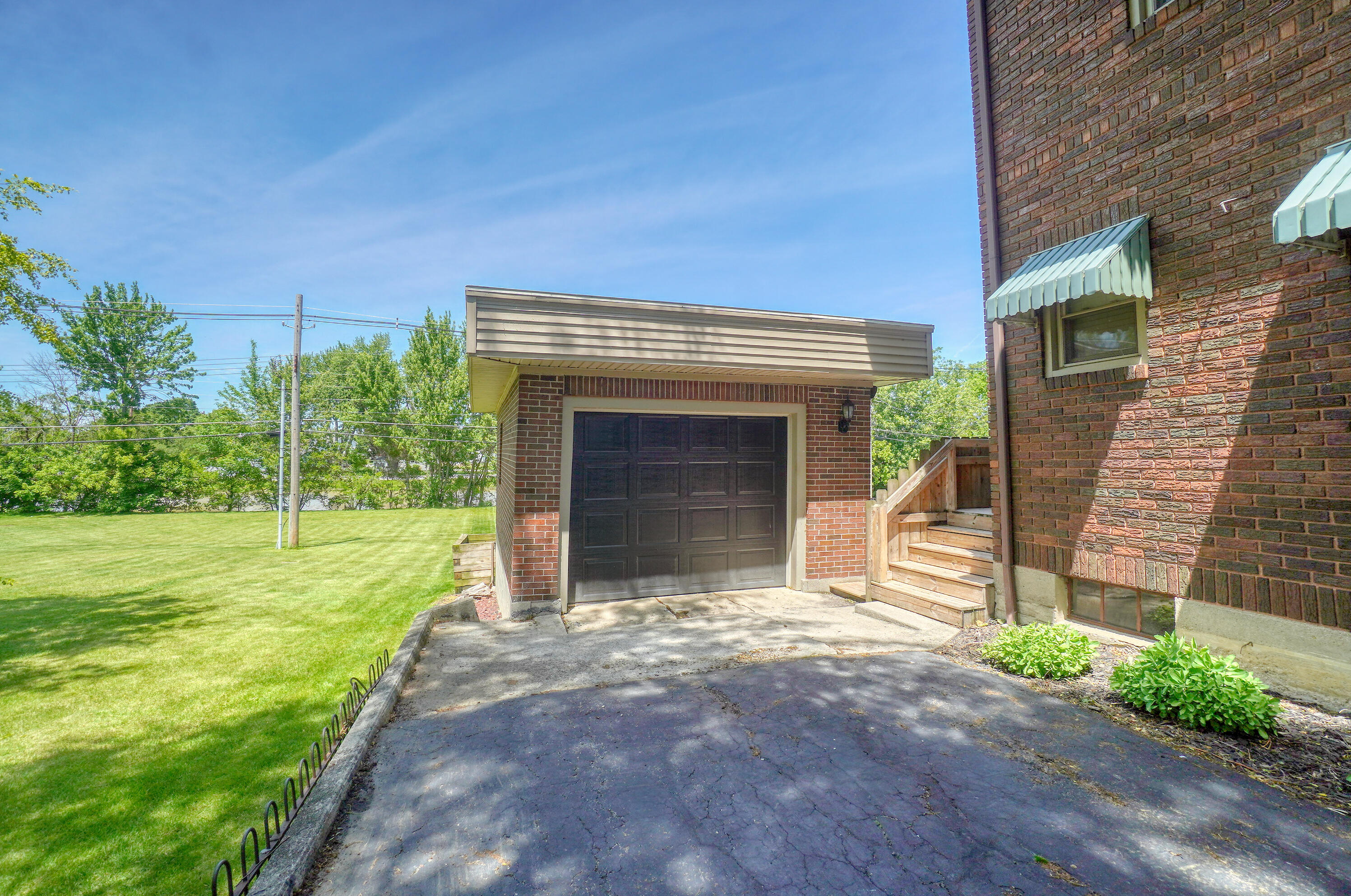 302 Auglaize Street, Wapakoneta, Ohio 45895