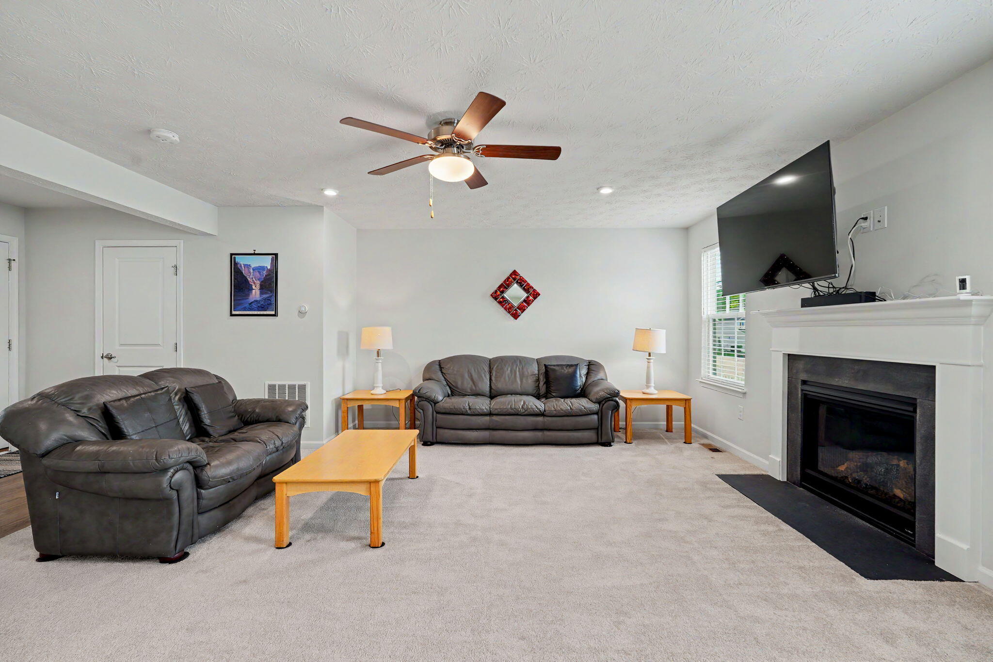 157 Cresting Road, Fairborn, Ohio 45324
