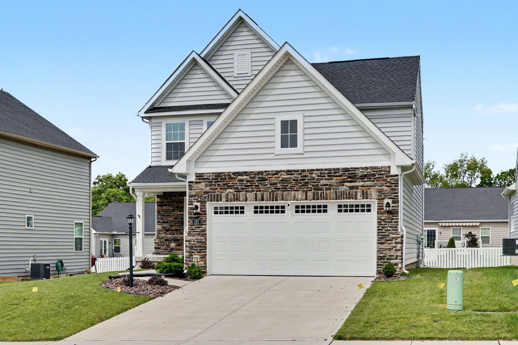 157 Cresting Road, Fairborn, Ohio 45324