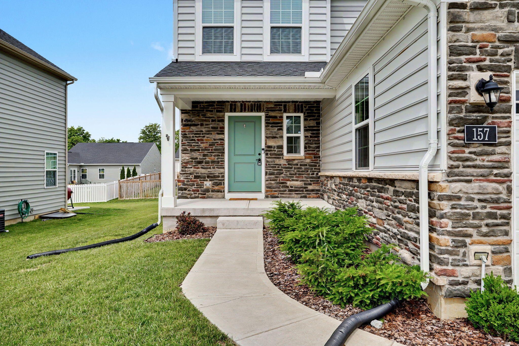 157 Cresting Road, Fairborn, Ohio 45324