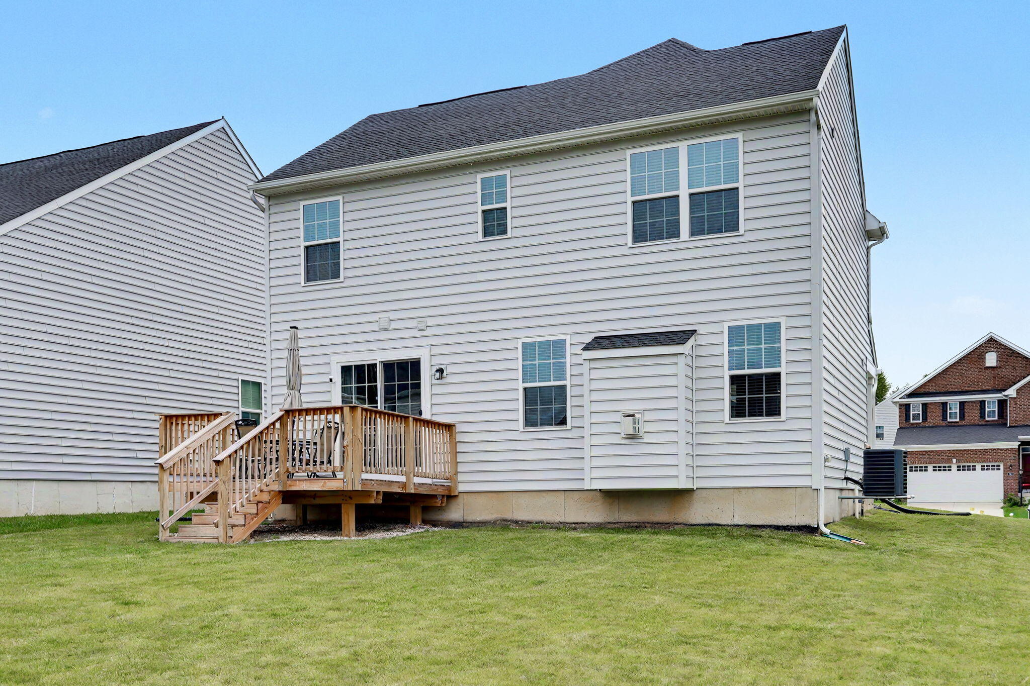 157 Cresting Road, Fairborn, Ohio 45324