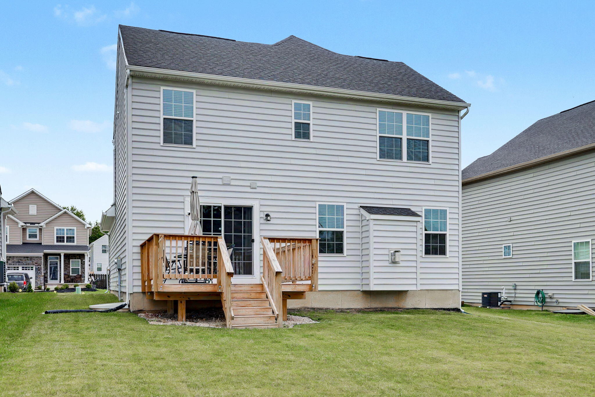 157 Cresting Road, Fairborn, Ohio 45324