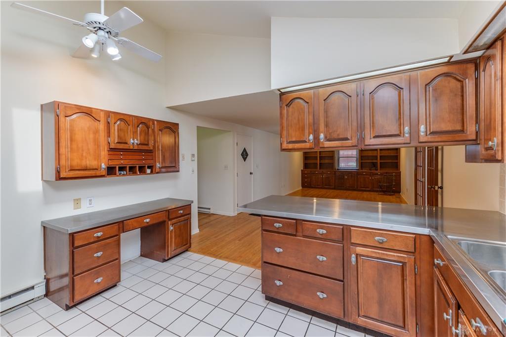 6065 Country Estates Drive, Tipp City, Ohio 45371