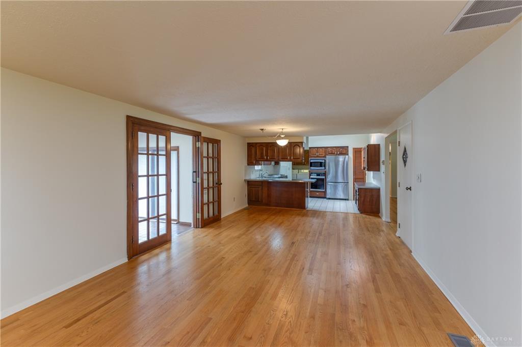 6065 Country Estates Drive, Tipp City, Ohio 45371