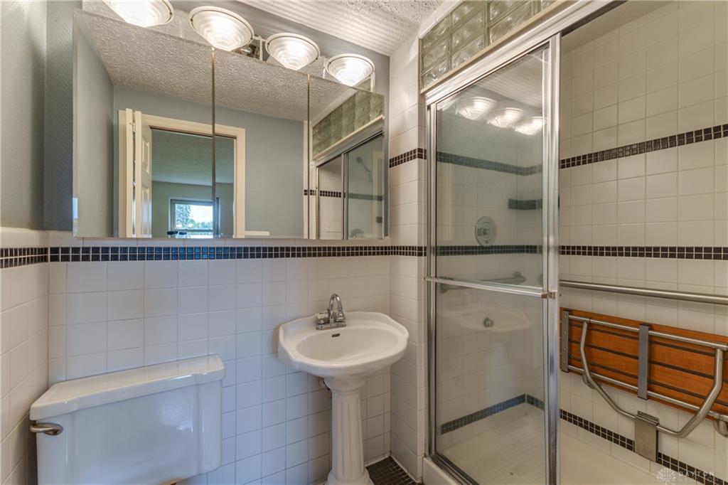 6065 Country Estates Drive, Tipp City, Ohio 45371