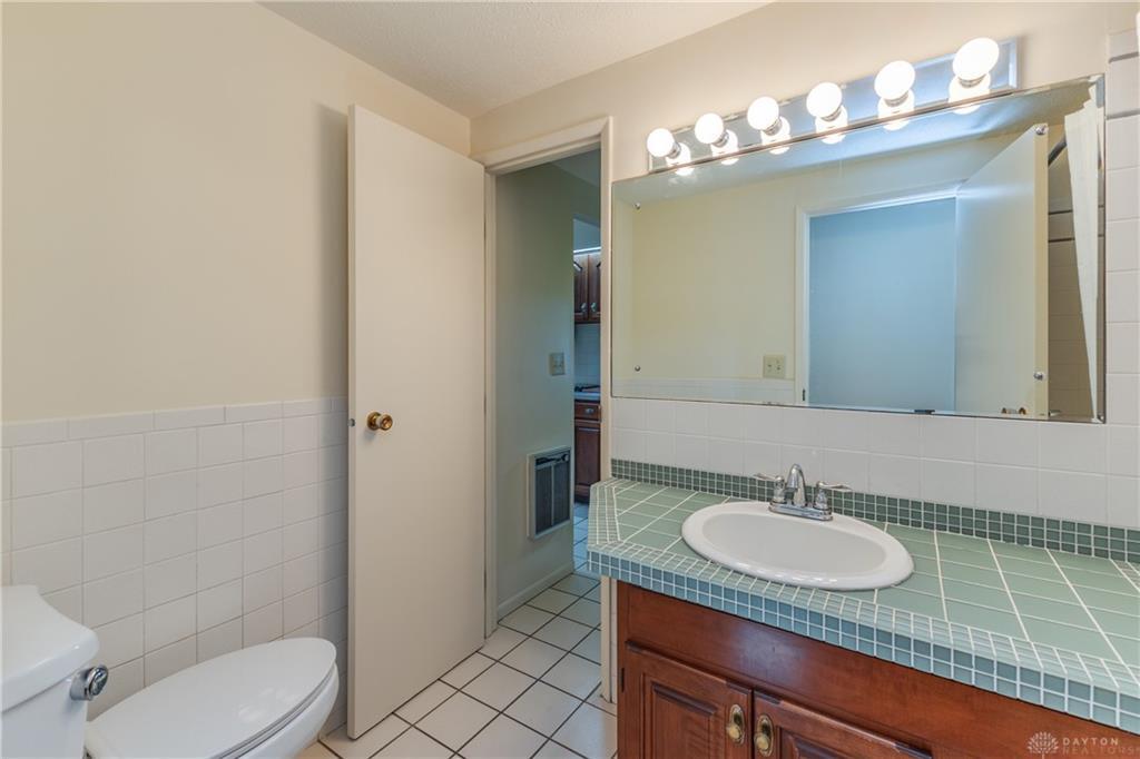 6065 Country Estates Drive, Tipp City, Ohio 45371