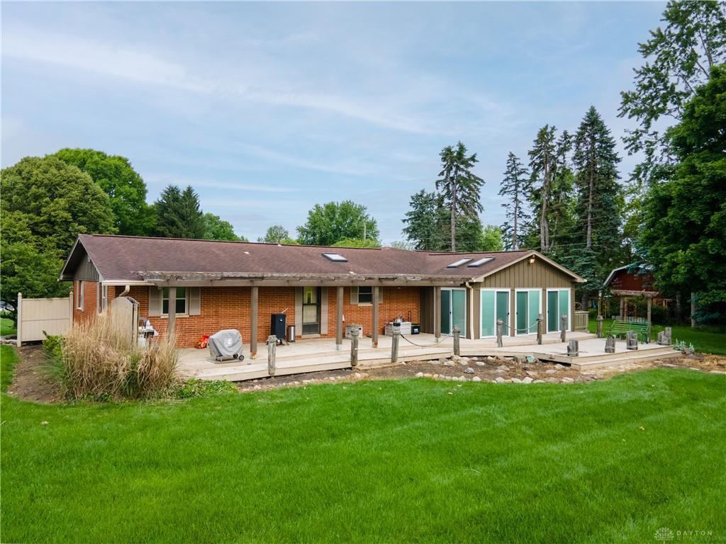 6065 Country Estates Drive, Tipp City, Ohio 45371