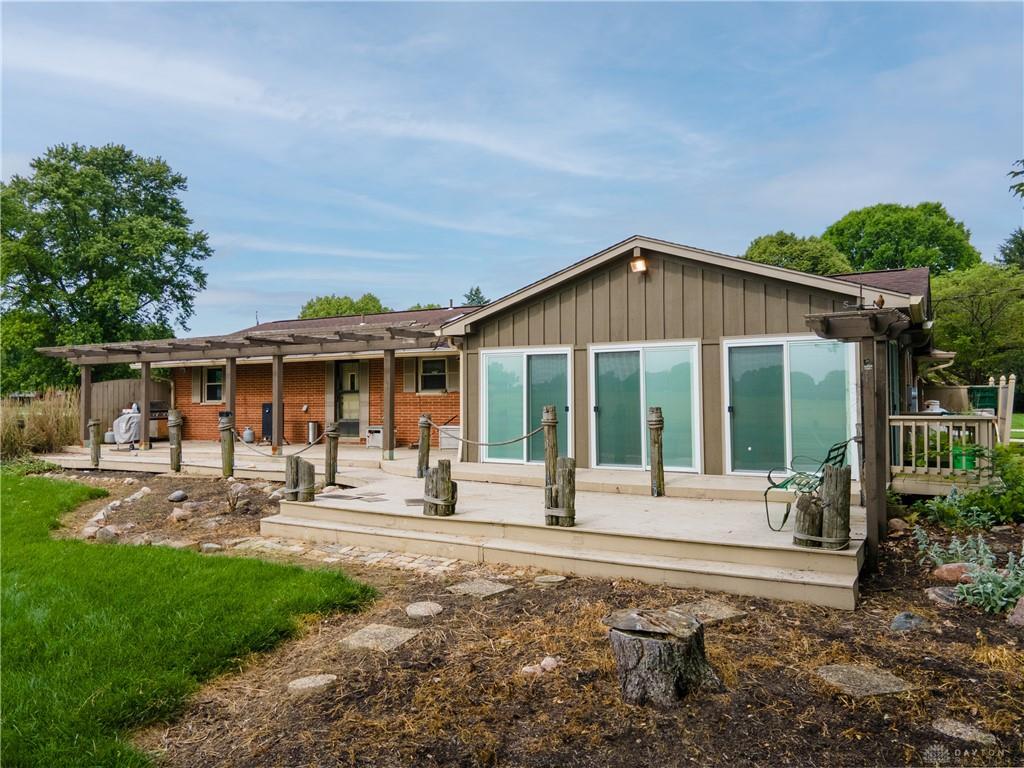 6065 Country Estates Drive, Tipp City, Ohio 45371