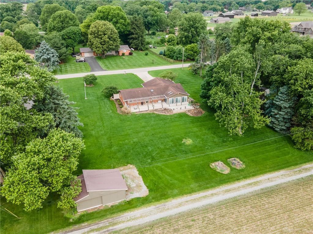 6065 Country Estates Drive, Tipp City, Ohio 45371