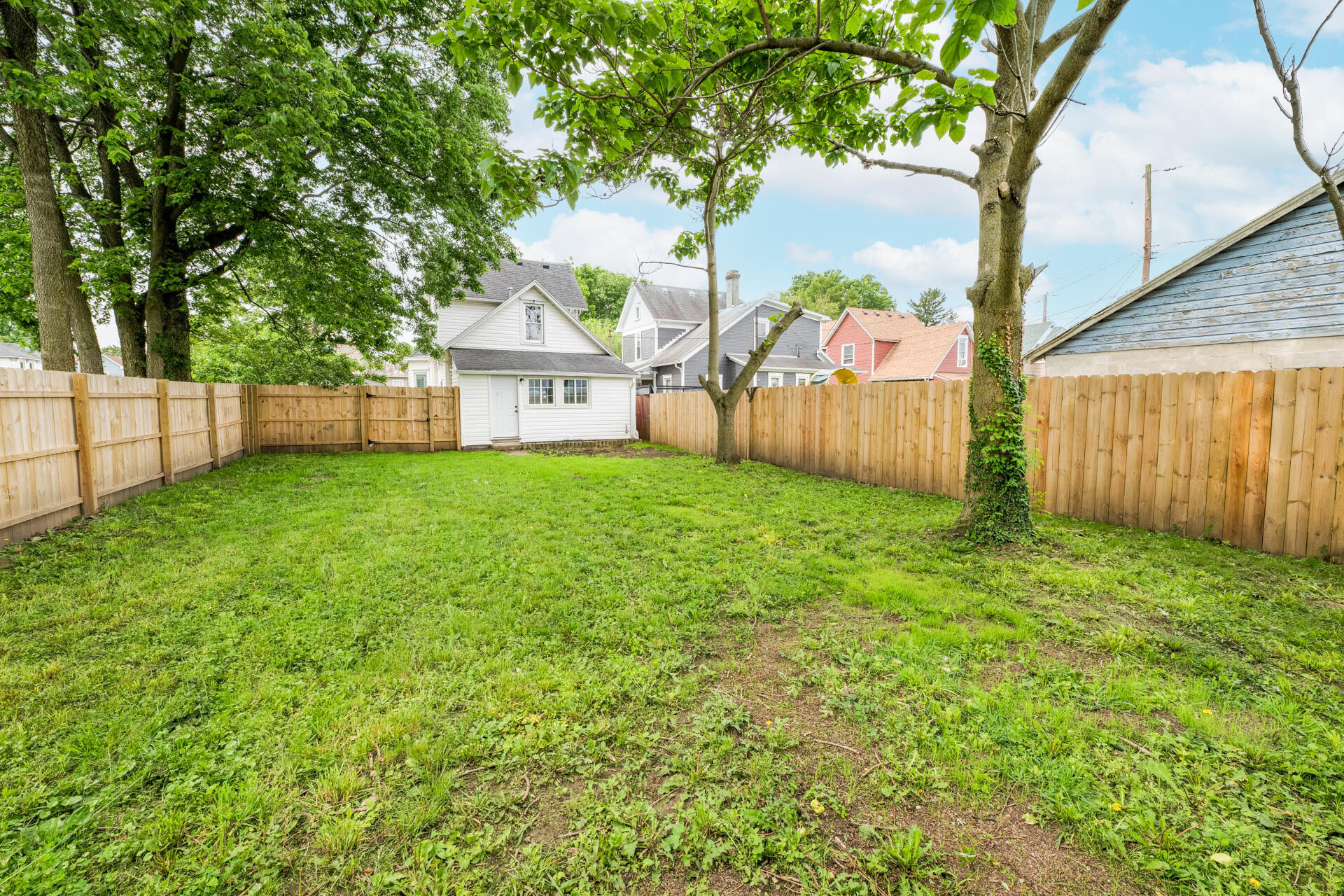 908 Cedar Street, Springfield, Ohio 45504