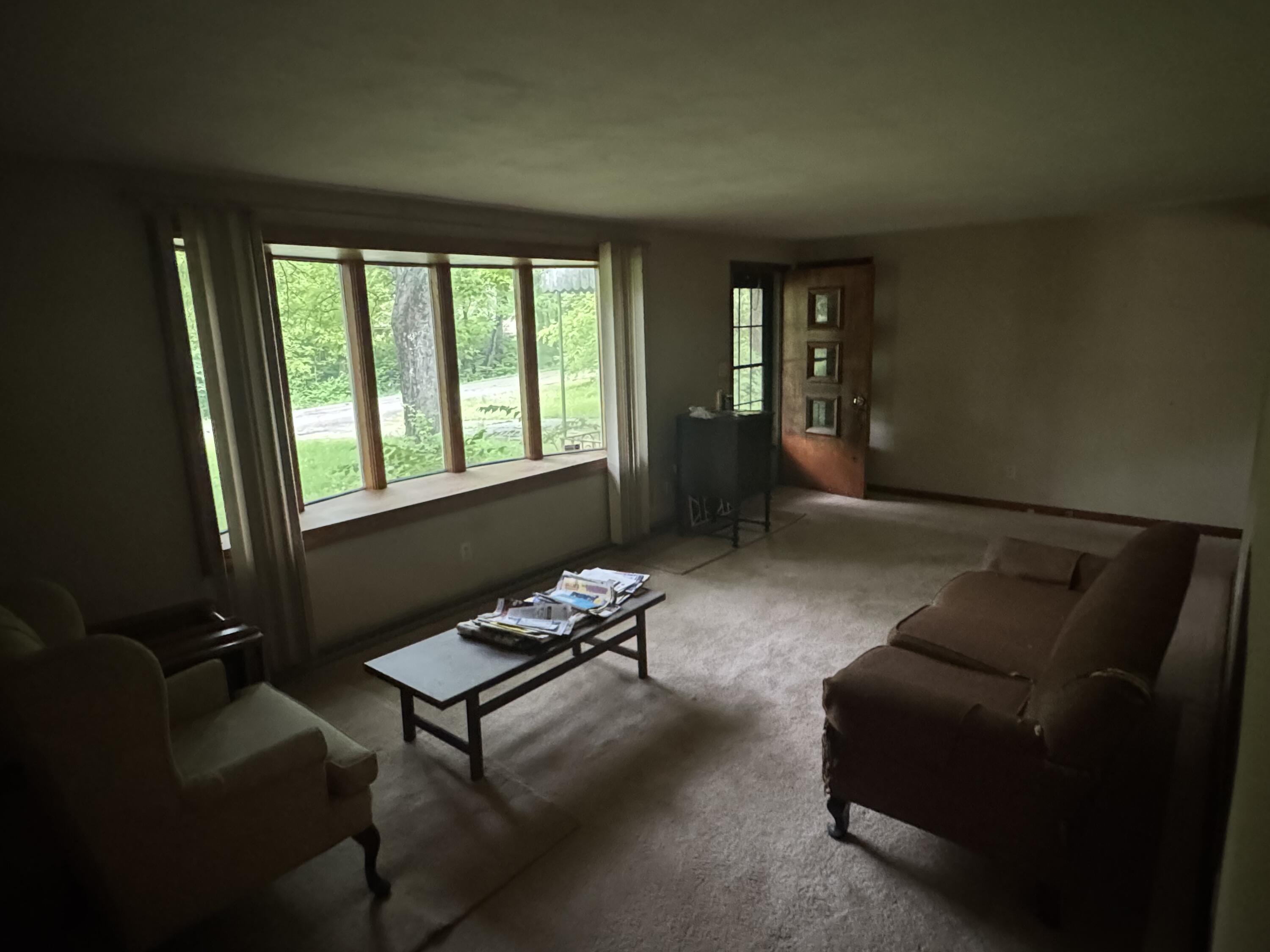 254 Oakridge Drive, Springfield, Ohio 45504