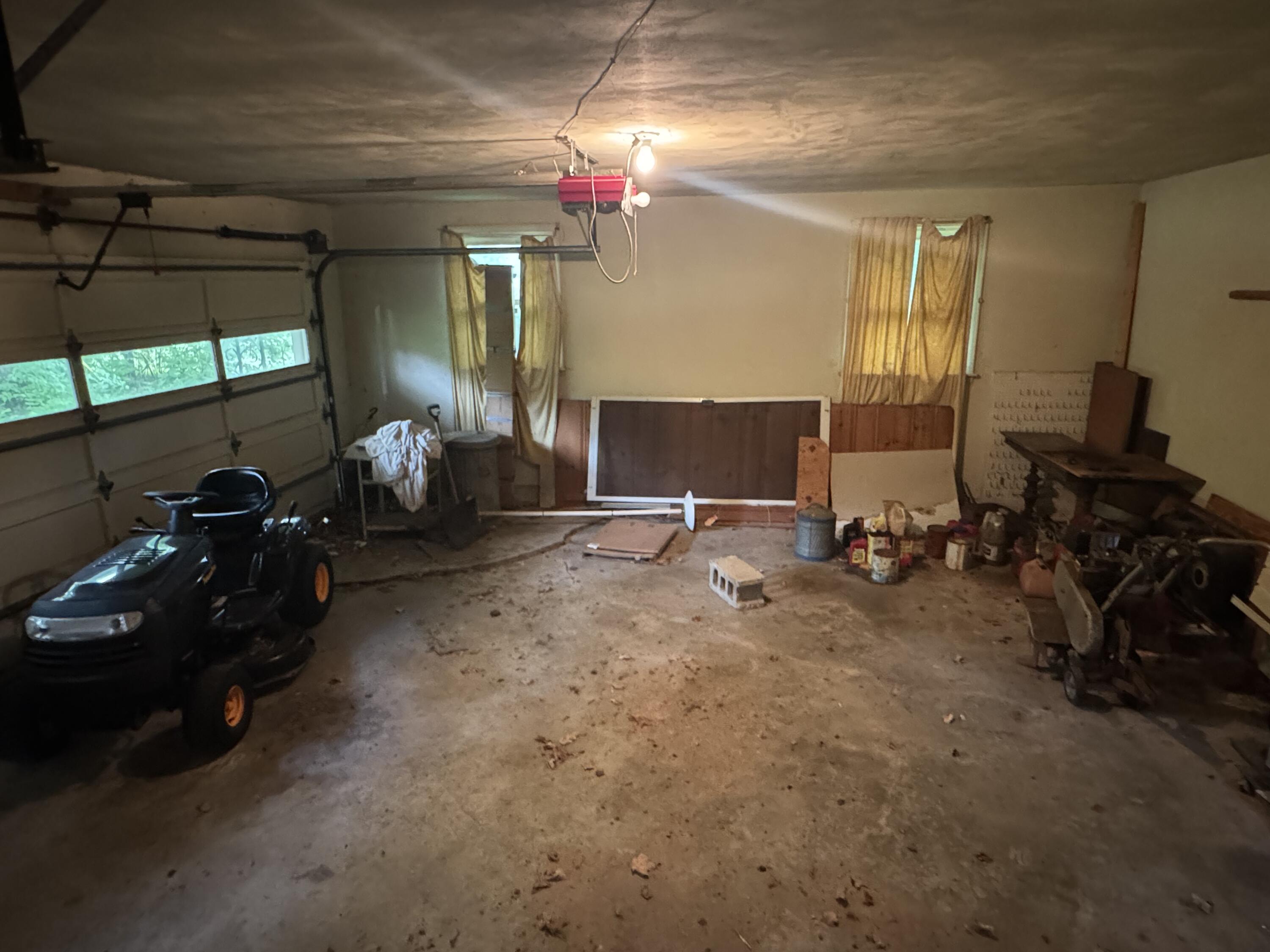 254 Oakridge Drive, Springfield, Ohio 45504