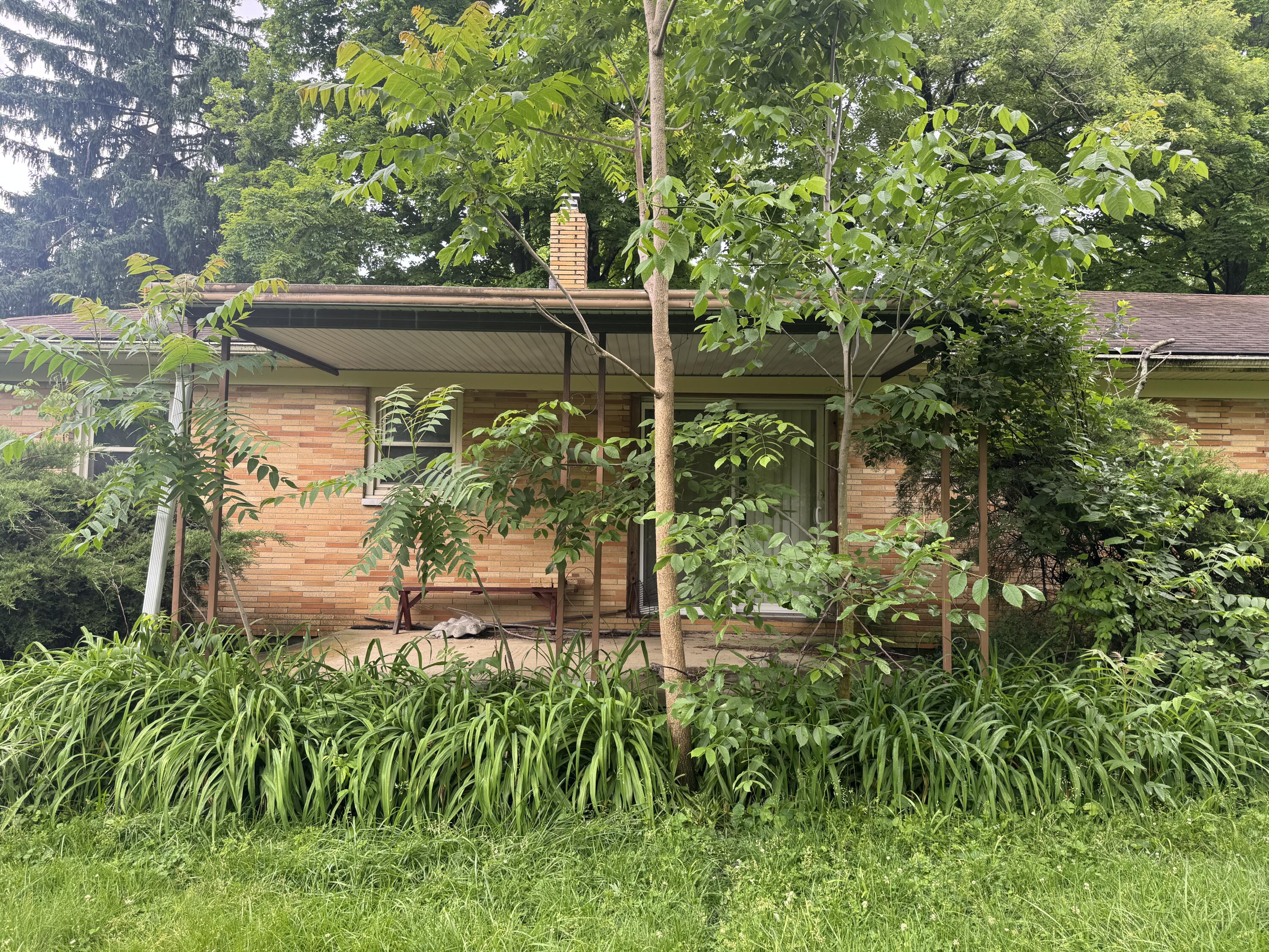 254 Oakridge Drive, Springfield, Ohio 45504