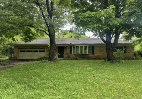 254 Oakridge Drive, Springfield, Ohio 45504, 2 Bedrooms Bedrooms, ,1 BathroomBathrooms,Residential,For Sale,Oakridge,1045936