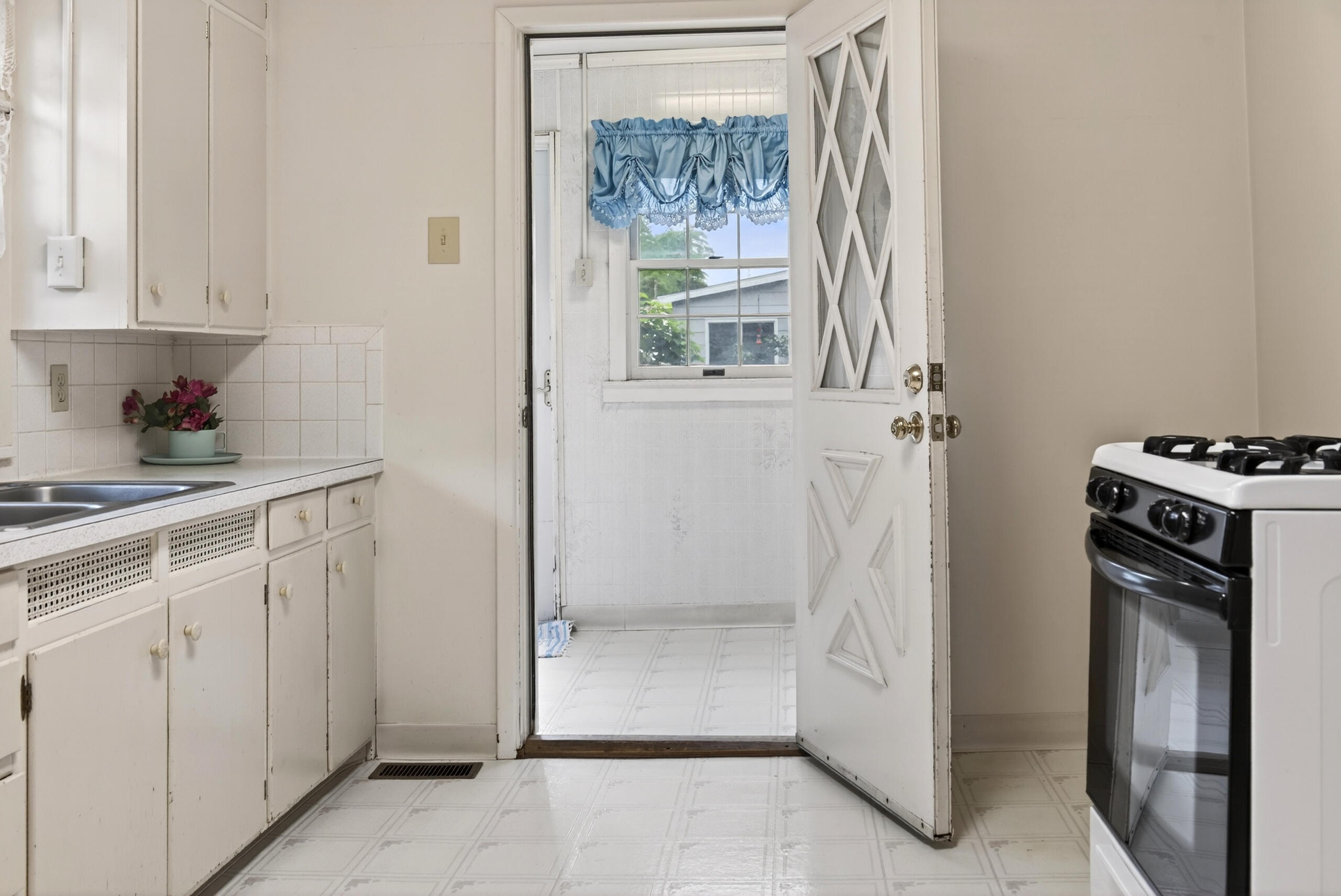 646 Miami Street, West Milton, Ohio 45383