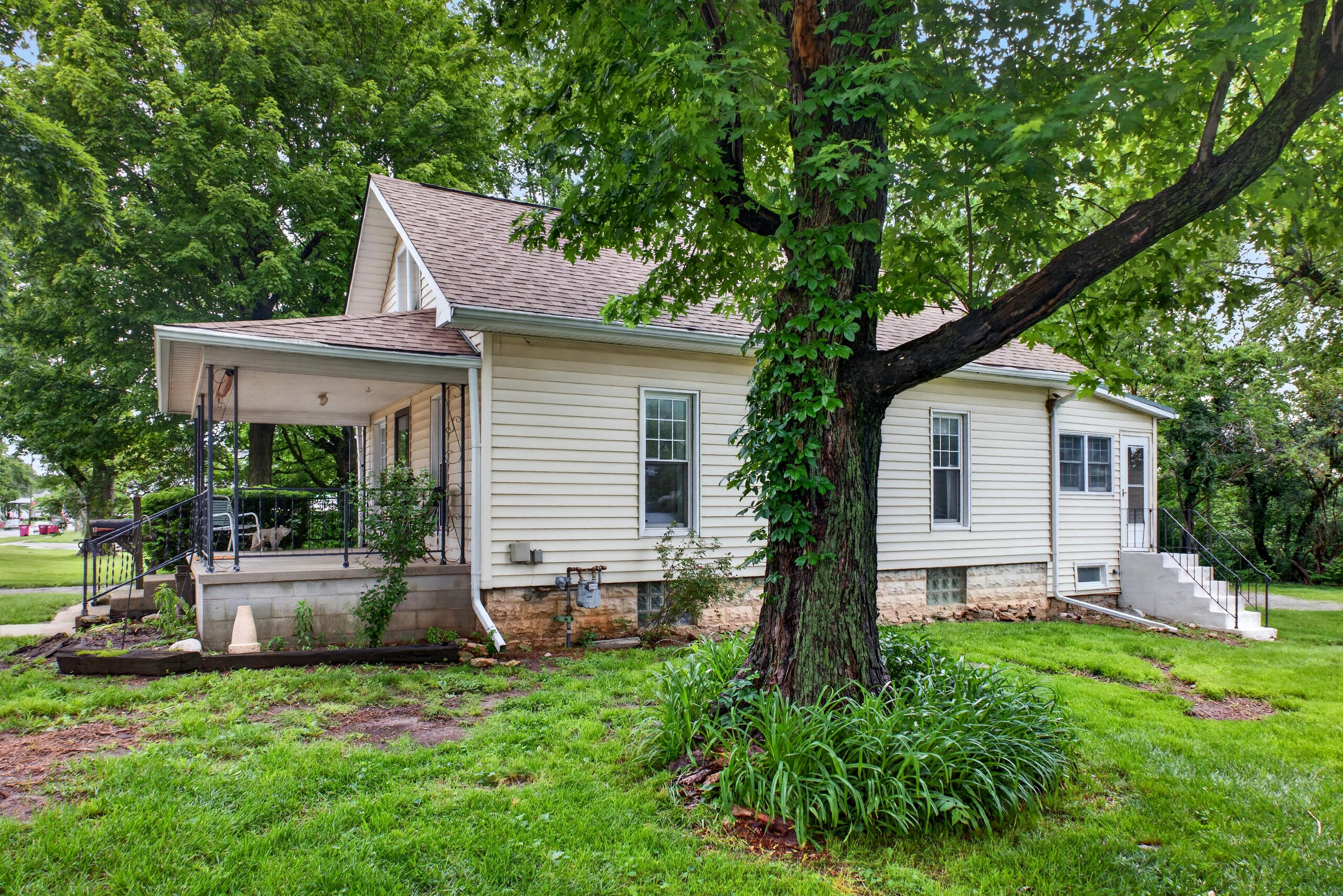 646 Miami Street, West Milton, Ohio 45383
